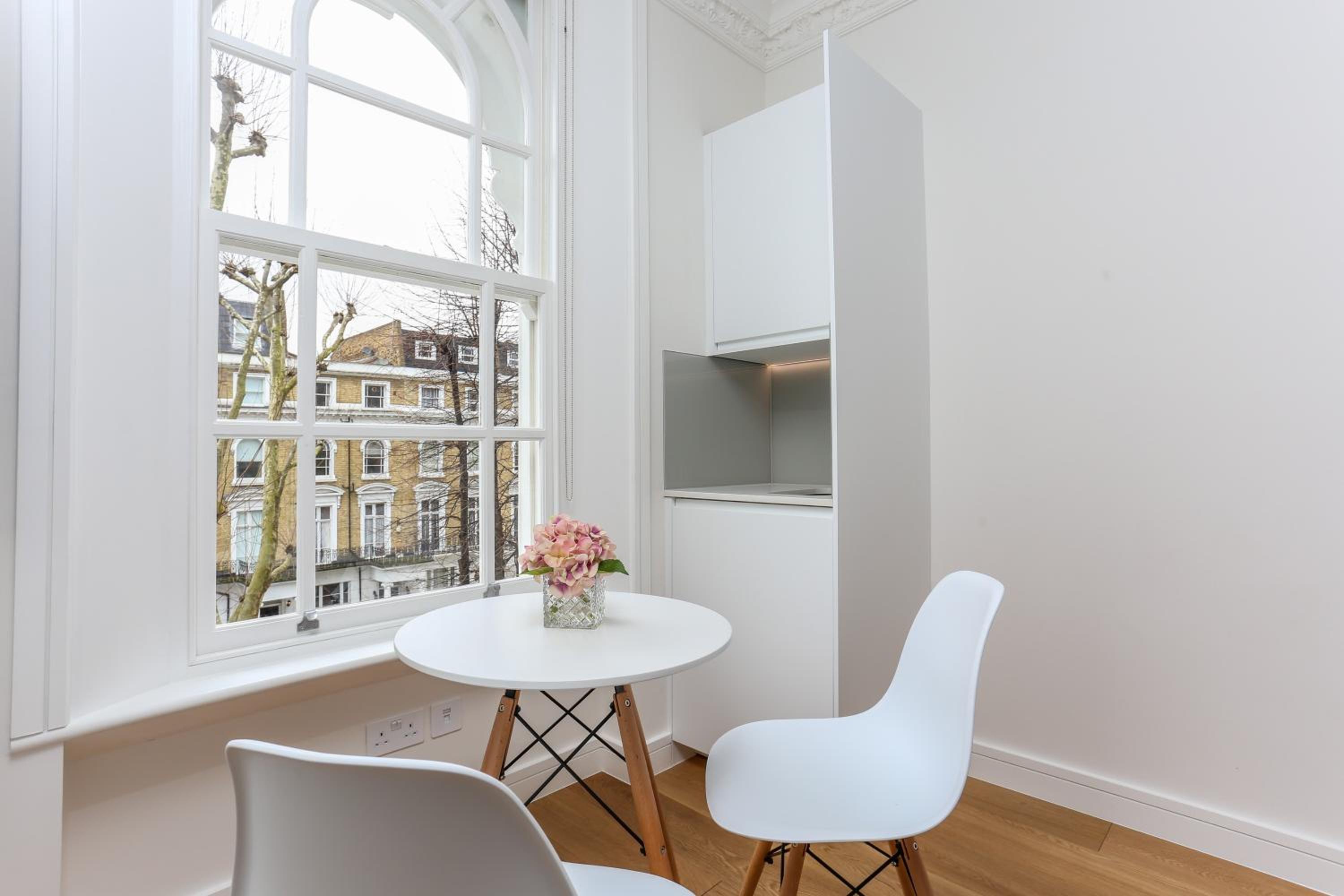 Inverness Terrace Serviced Apartments by Concept Apartments