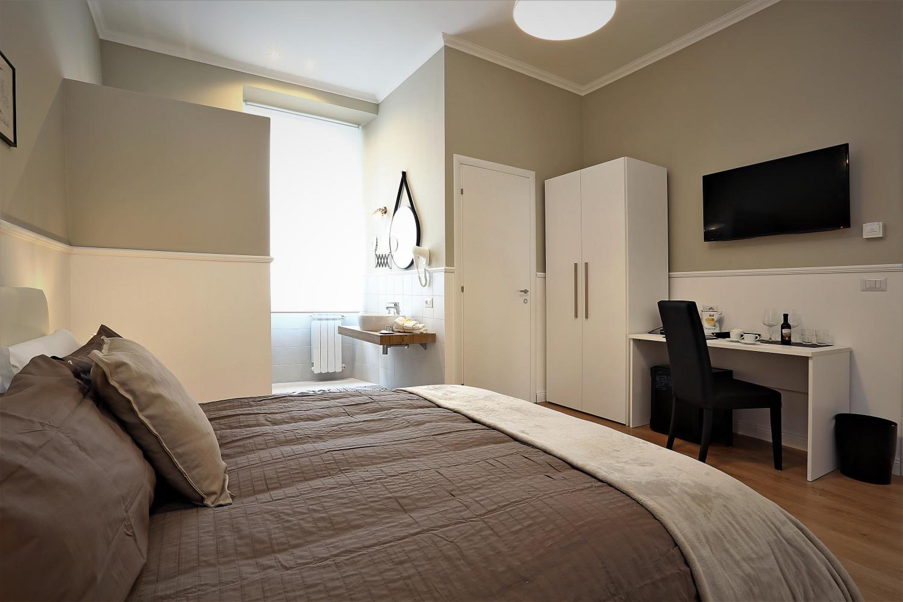 romantica guest house