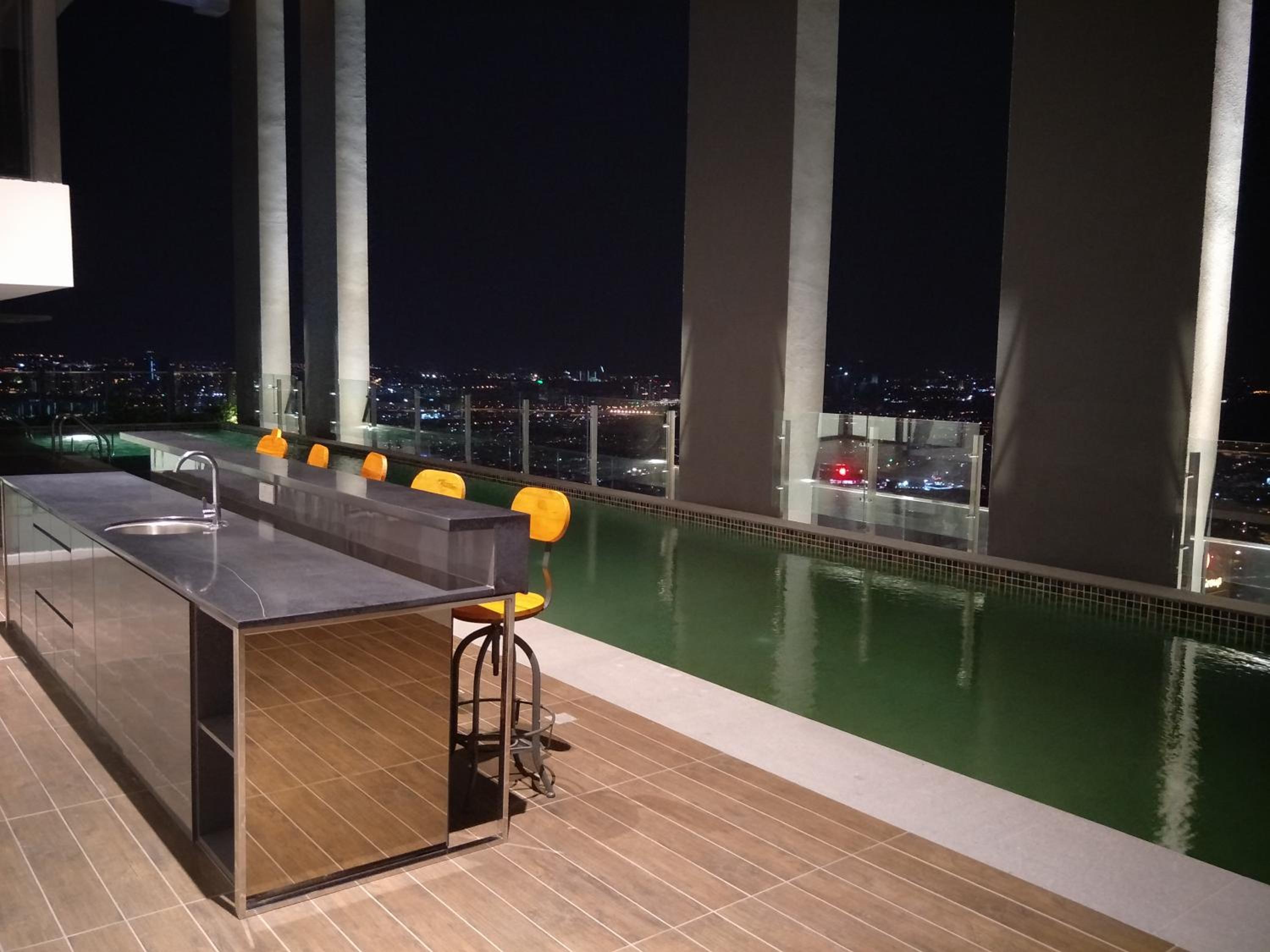 Sky88 Super HIGH CLASS Condo@10m Spore