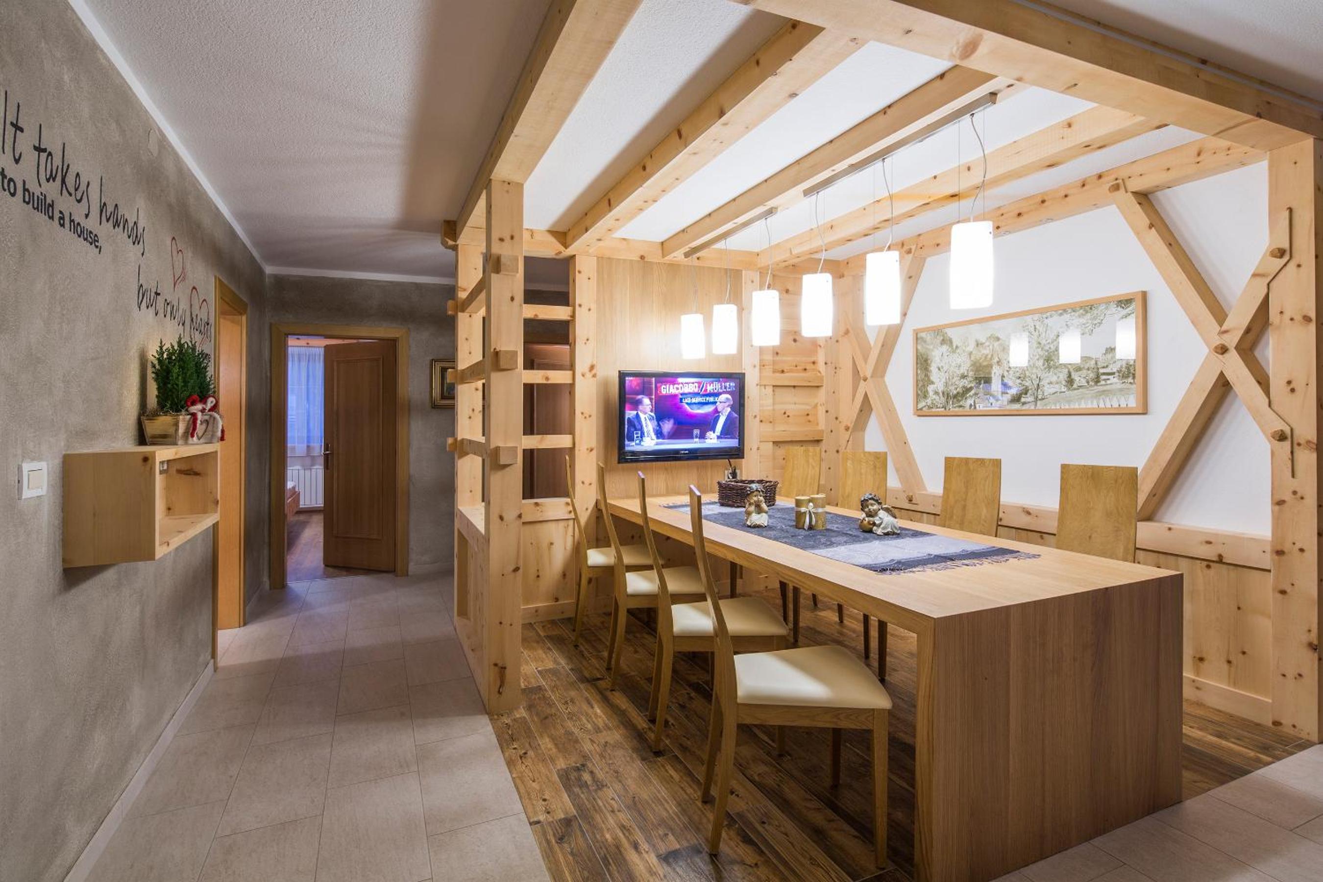 Alpin Apartments Colfosco view 3
