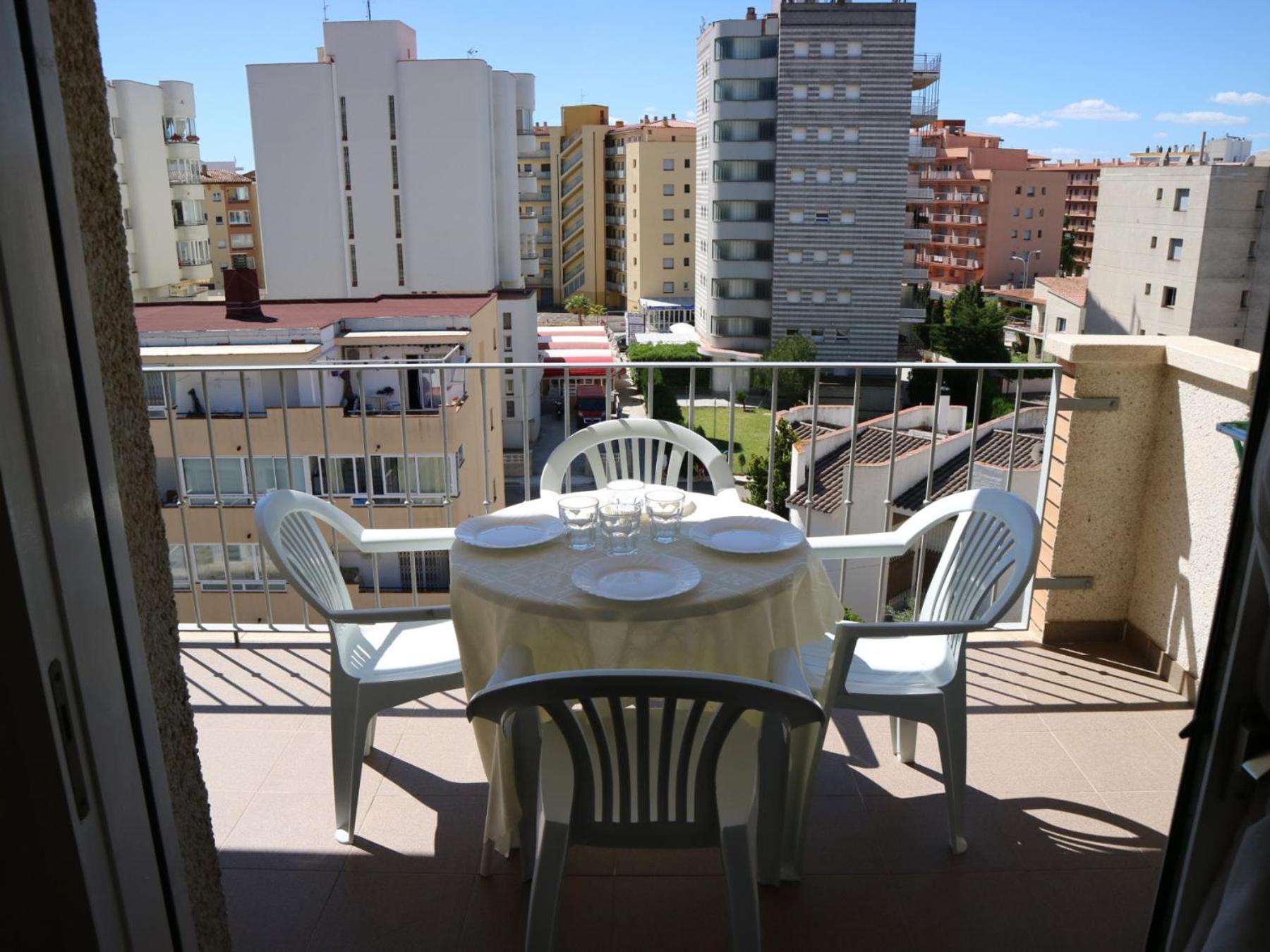 DELTA 5º2ª en Roses — balance & terrace