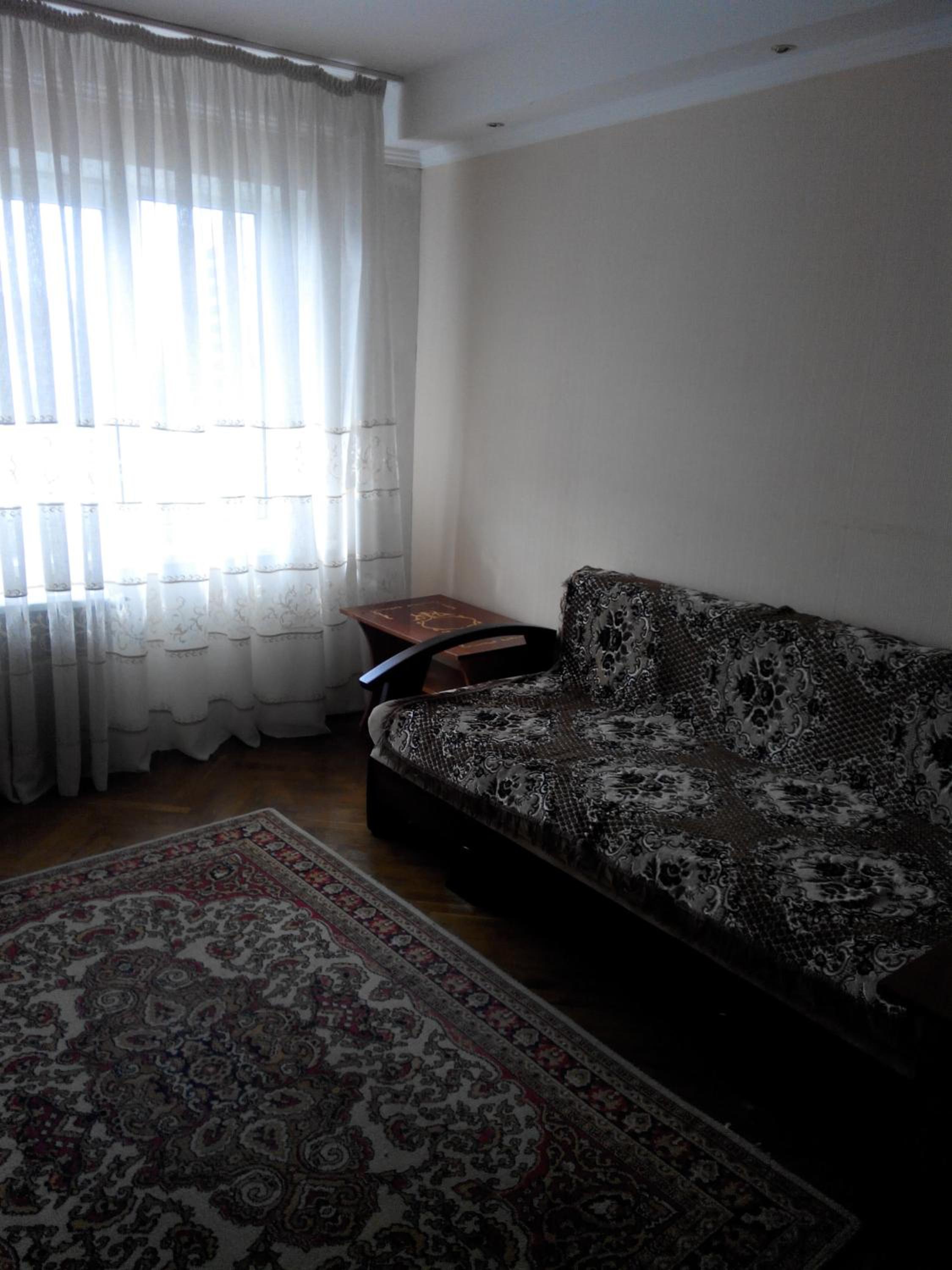 Comfortable flat near the Dnieper river in Kyiv view 2
