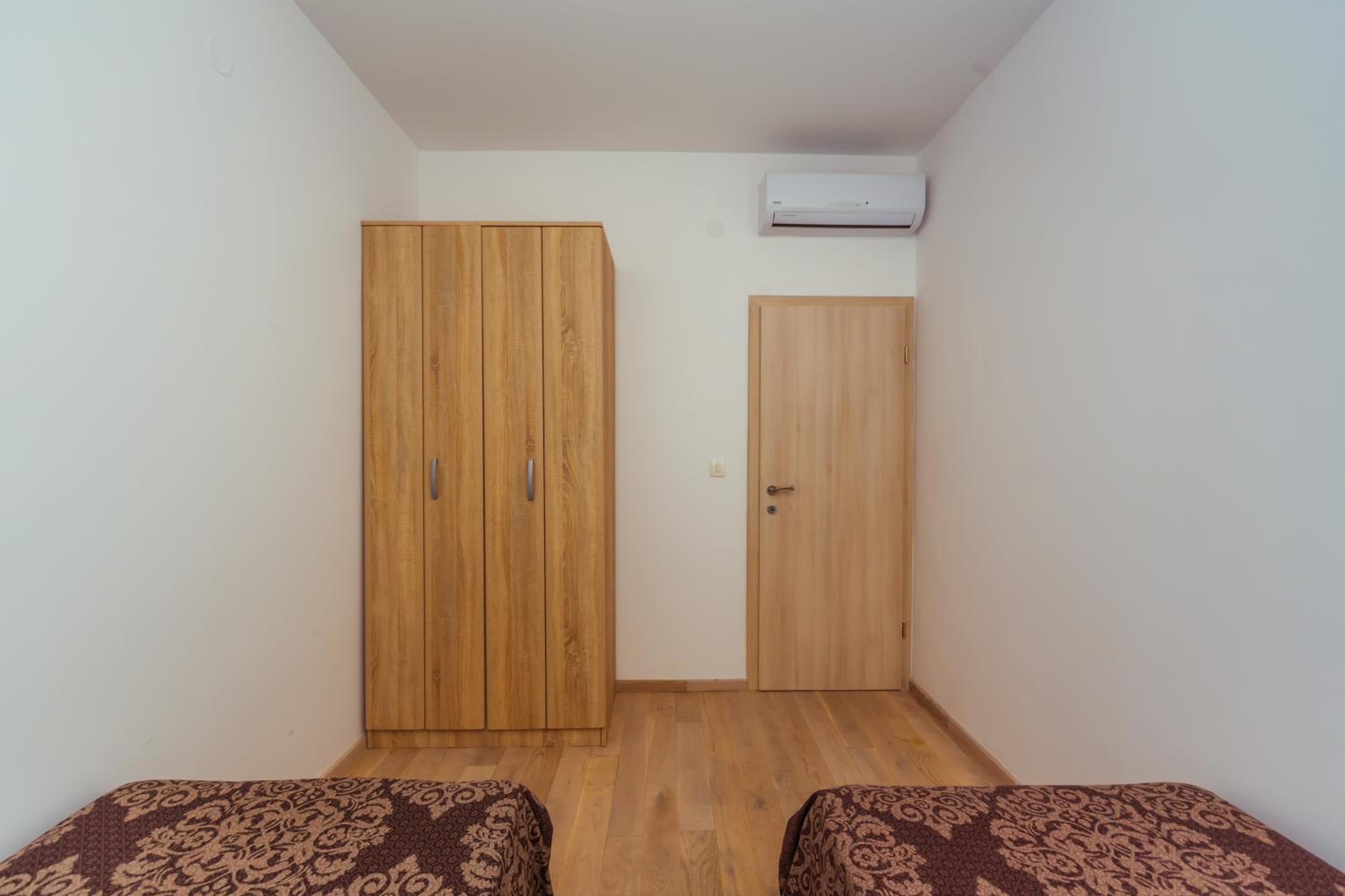 Opium Mar Apartments