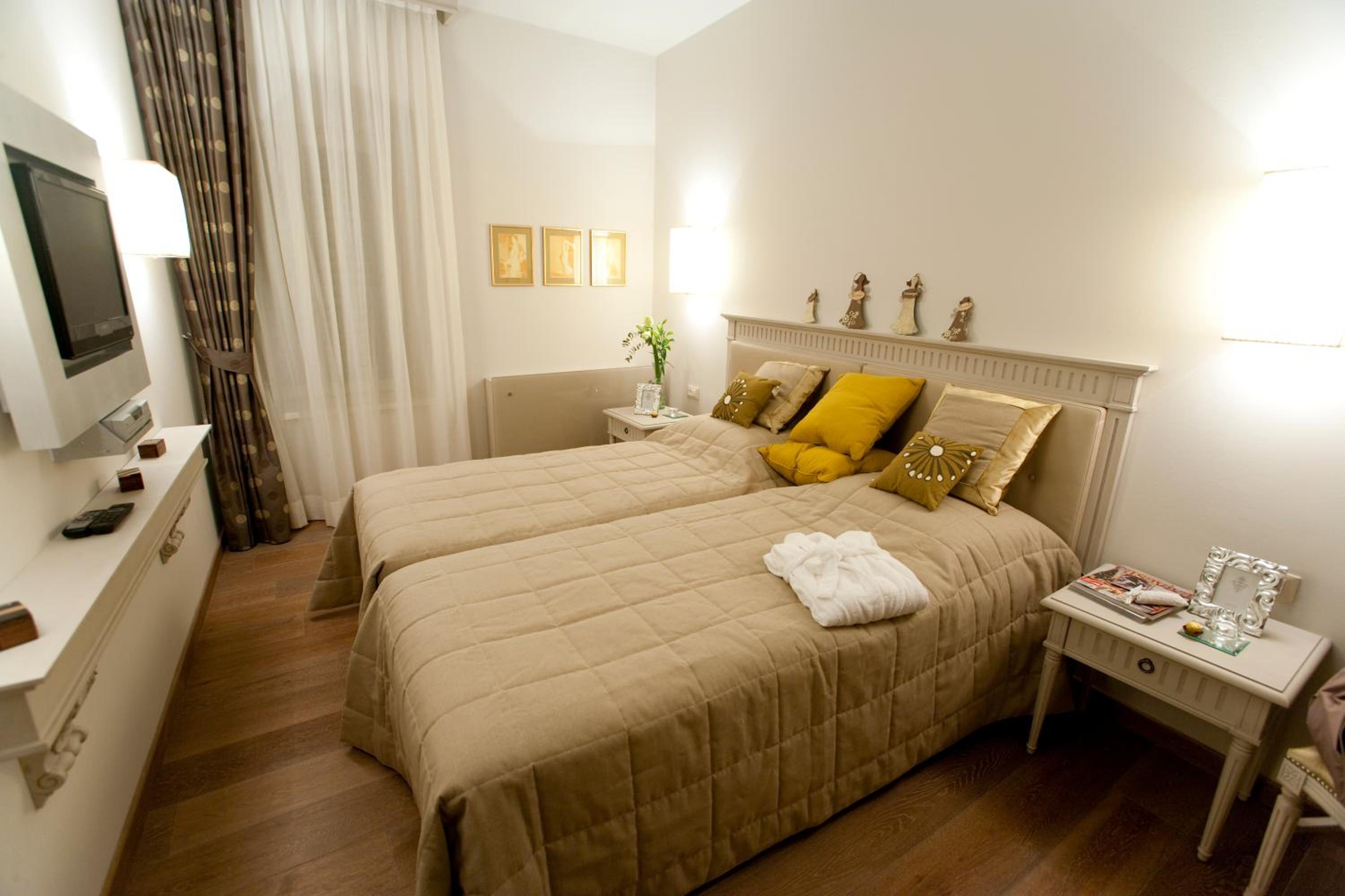 Heraclea House photo 2