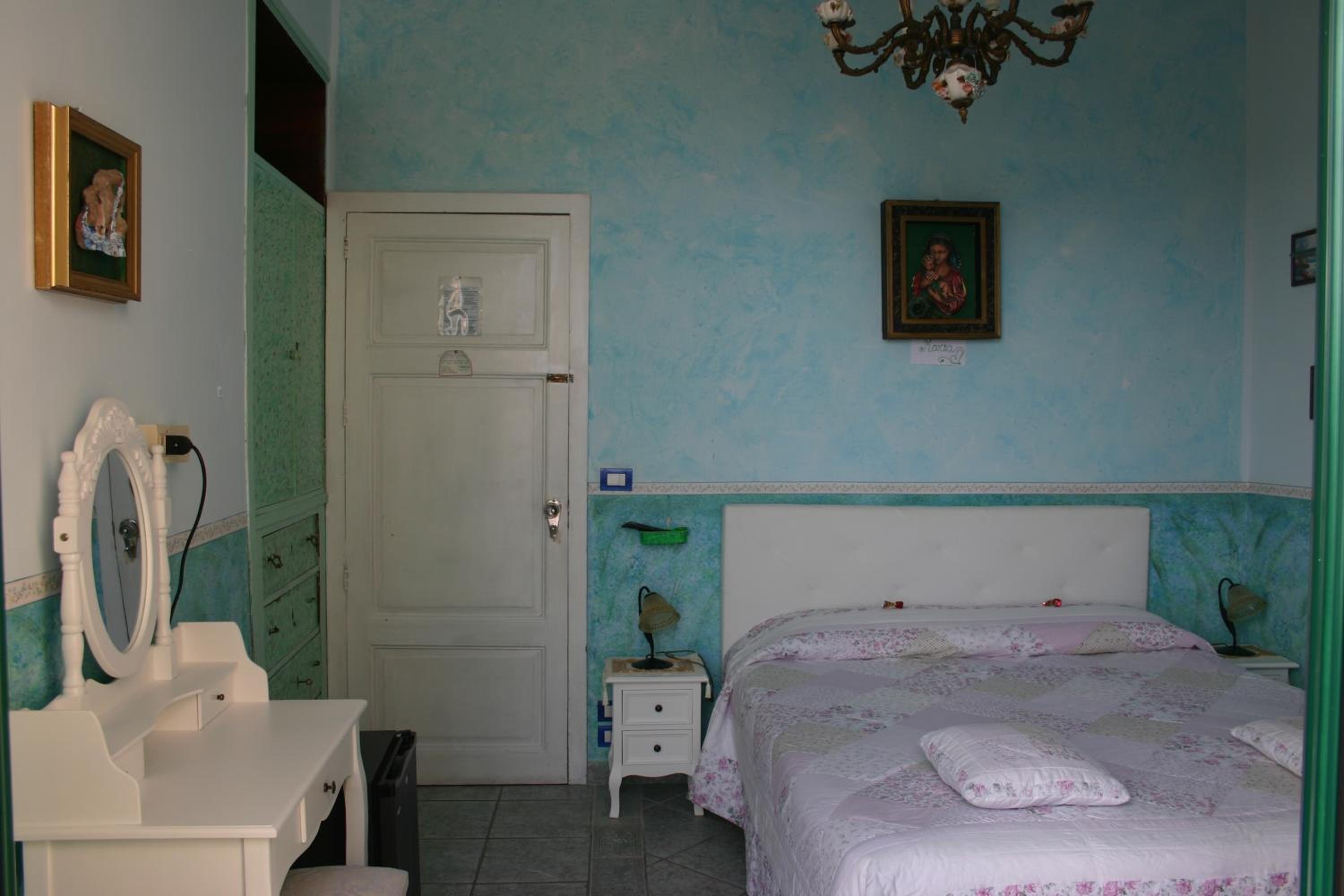 Photo 34