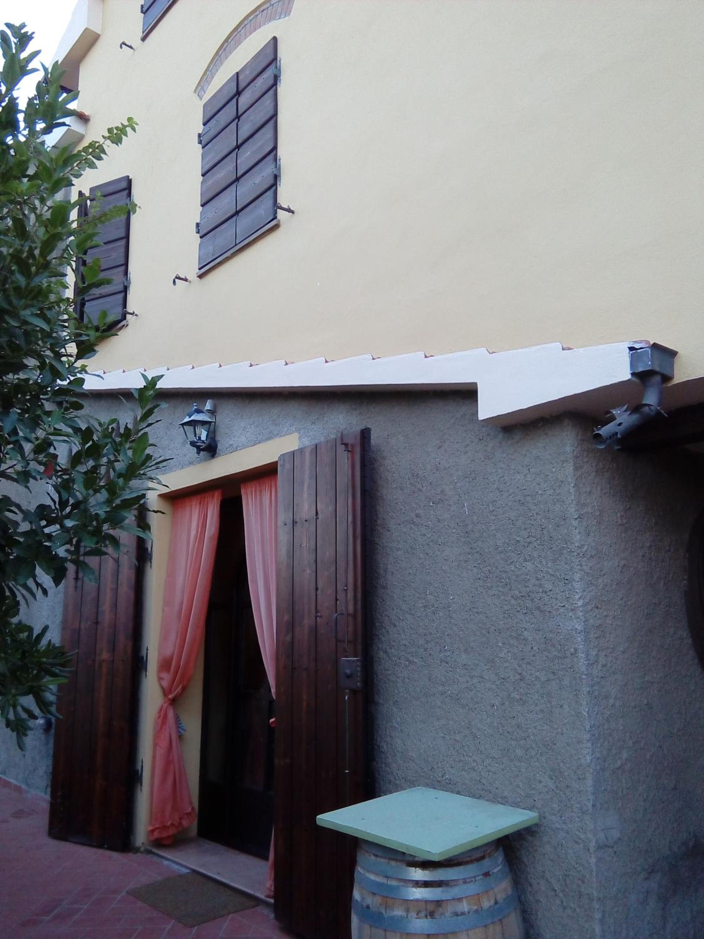 Carlo's Country House view 4