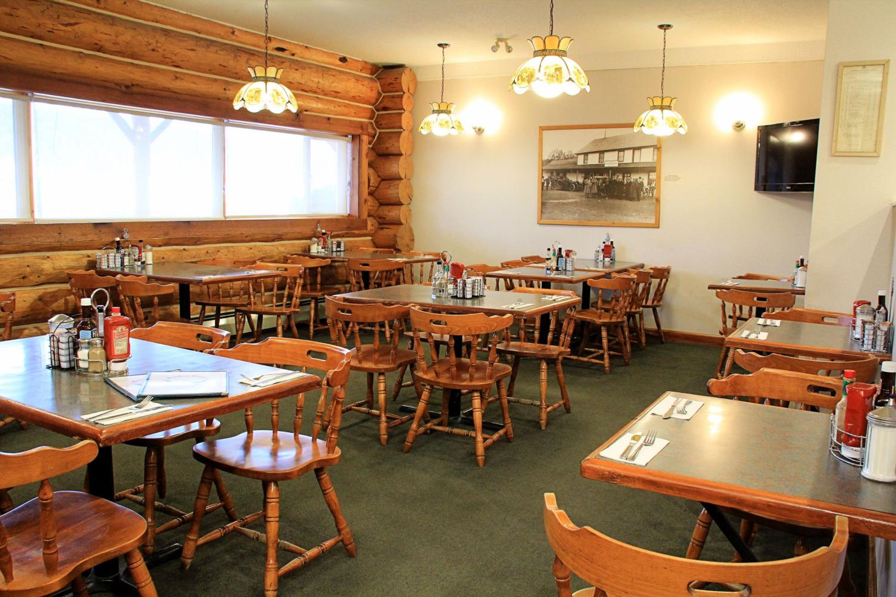 Cariboo Lodge