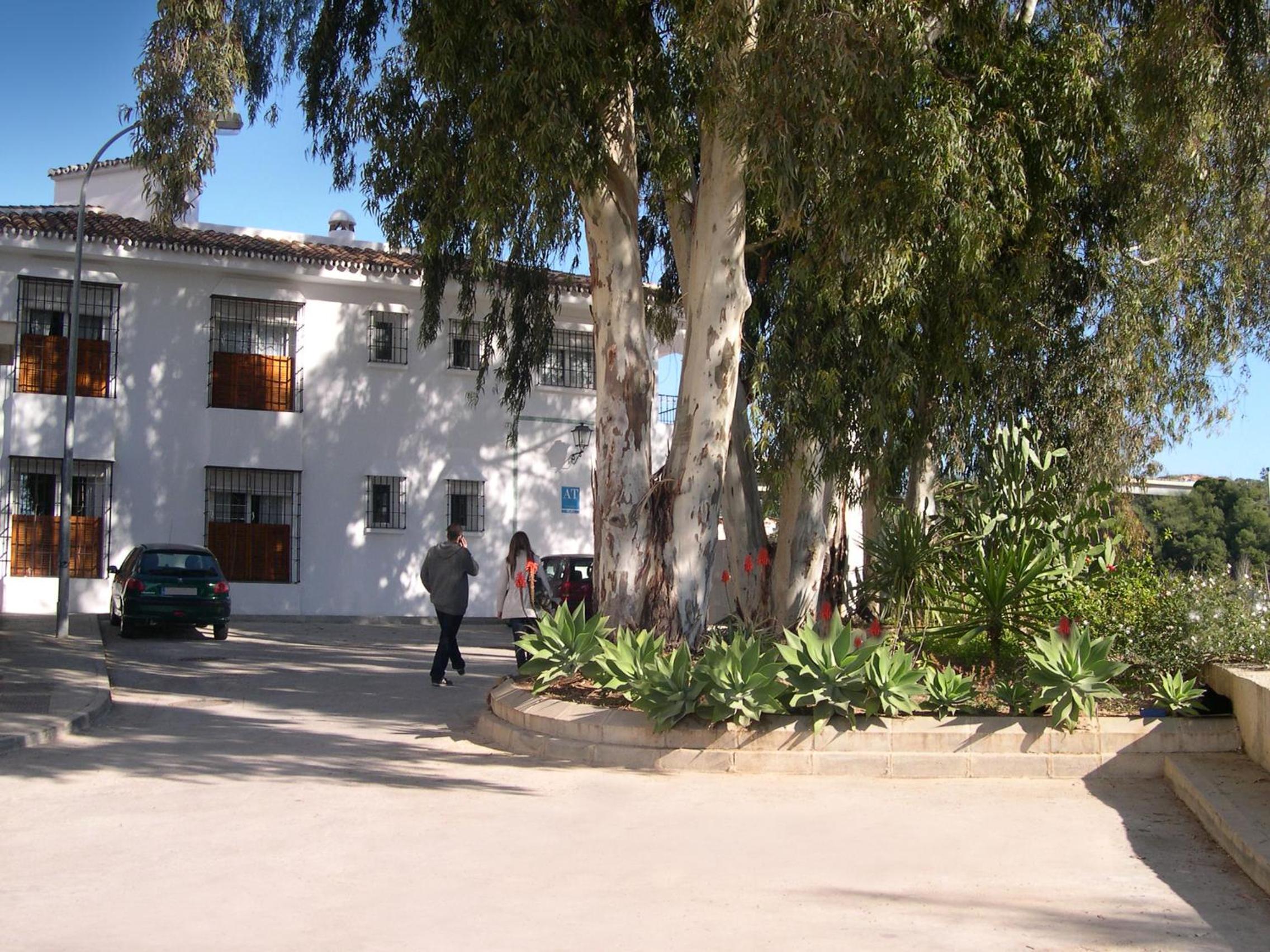 Apartamentos Turísticos La Mundial