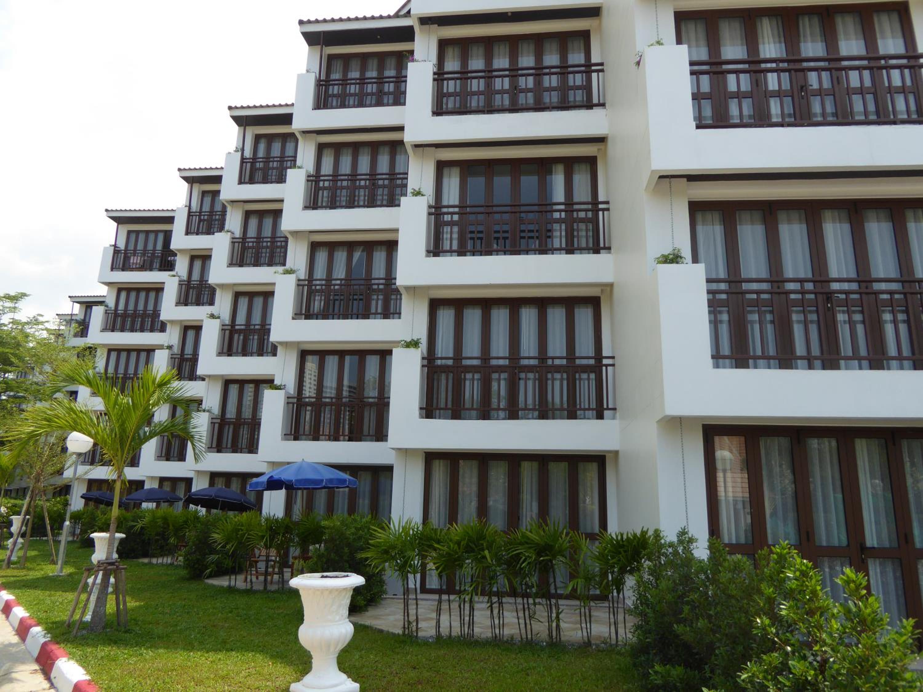 The Orchid Beach Resort @ VIP Chain Resort