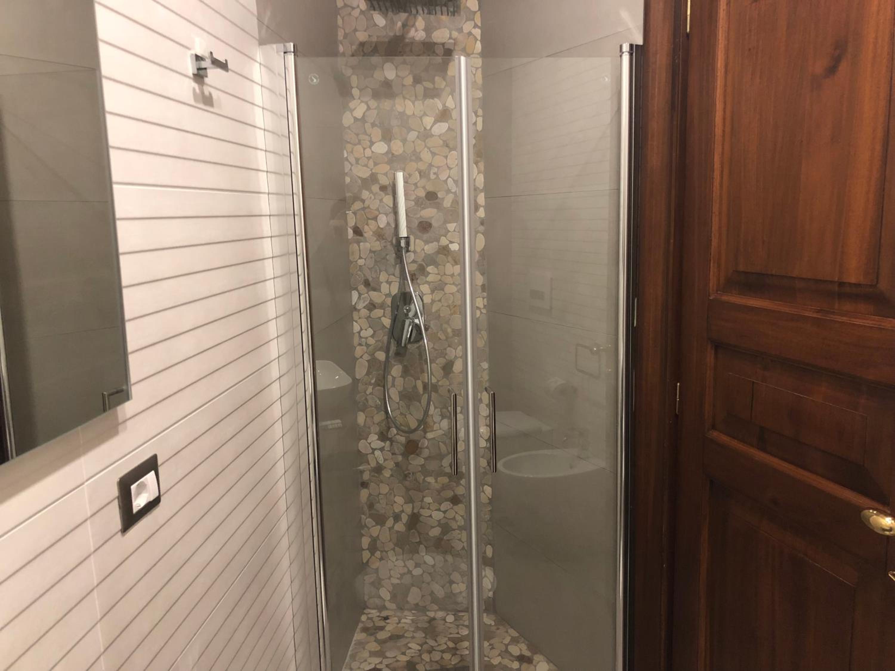 Photo 107