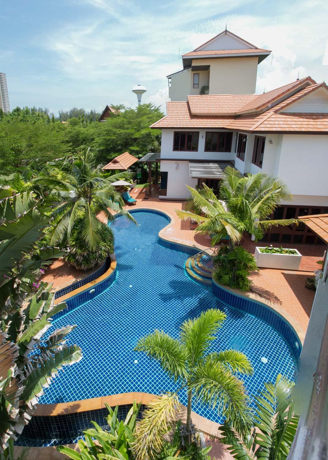 The Orchid Beach Resort @ VIP Chain Resort