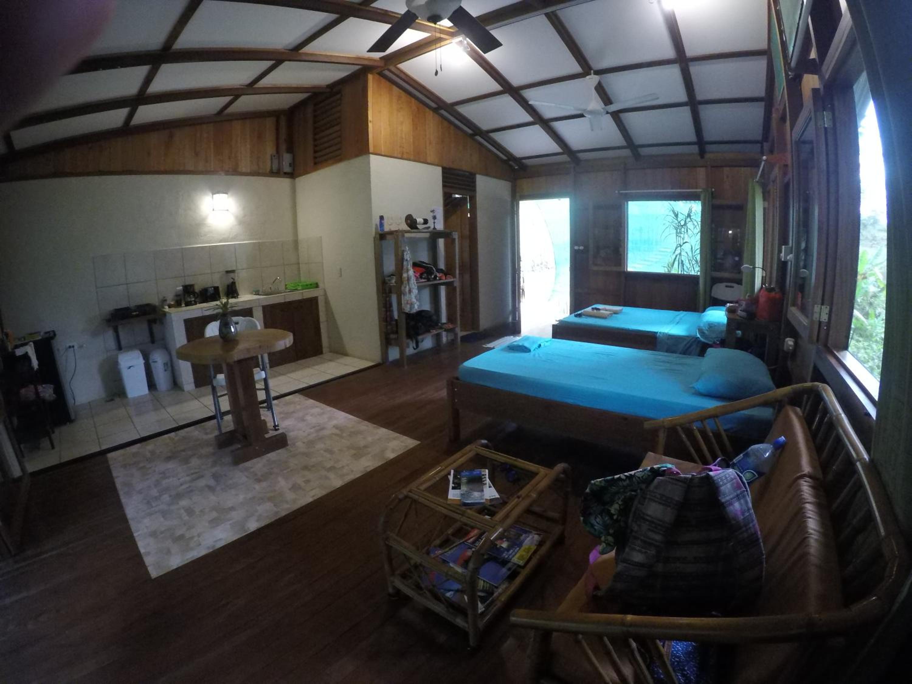 Cabañas Bajo Bosque Drake