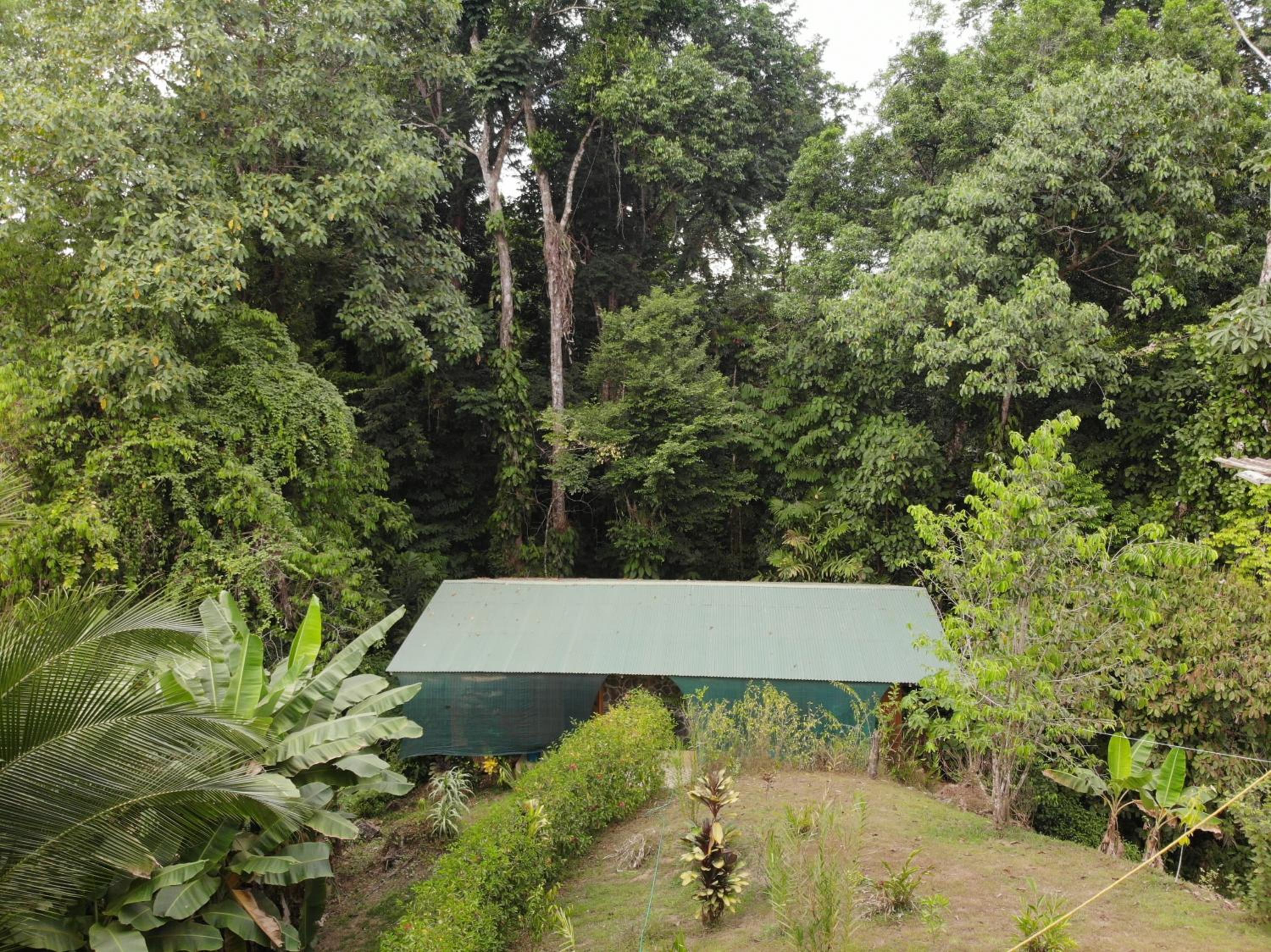 Cabañas Bajo Bosque Drake