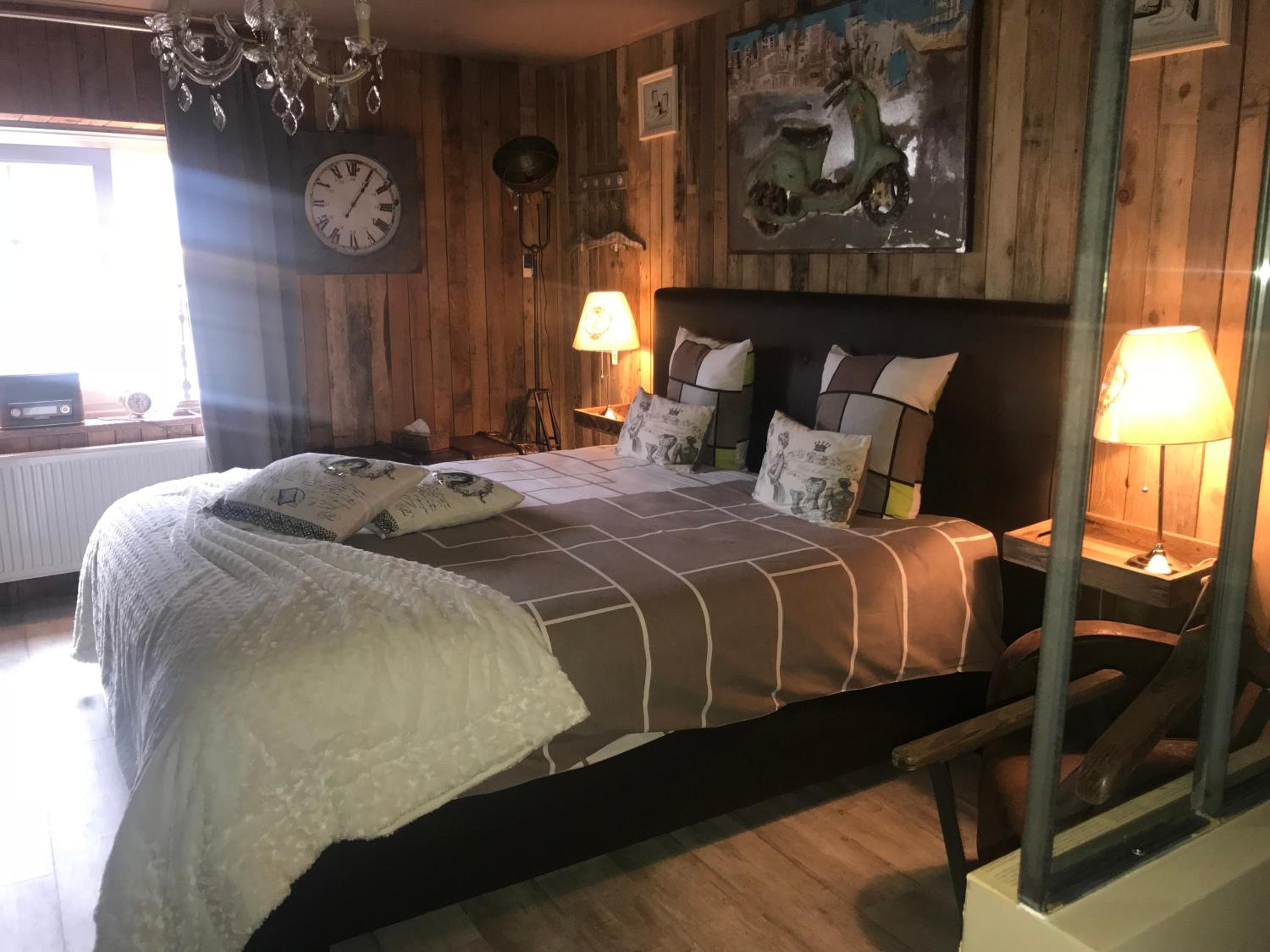 Hotel Le Relais de Chassepierre - Image 1