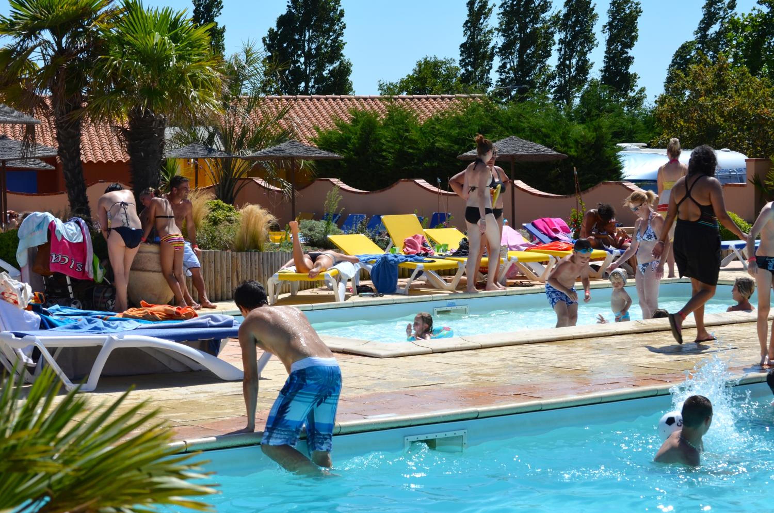 Camping Le Puits Rochais view 3
