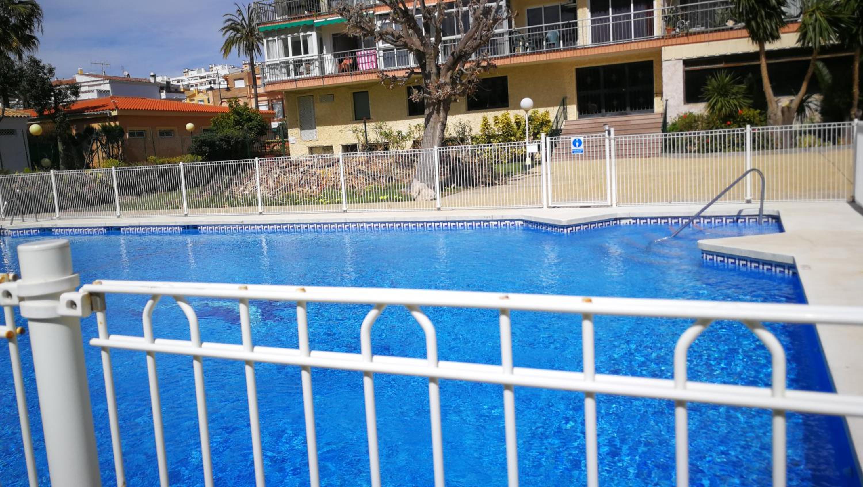 Benalmadena ,apartamento-Estudio primera Línea de Playa view 5