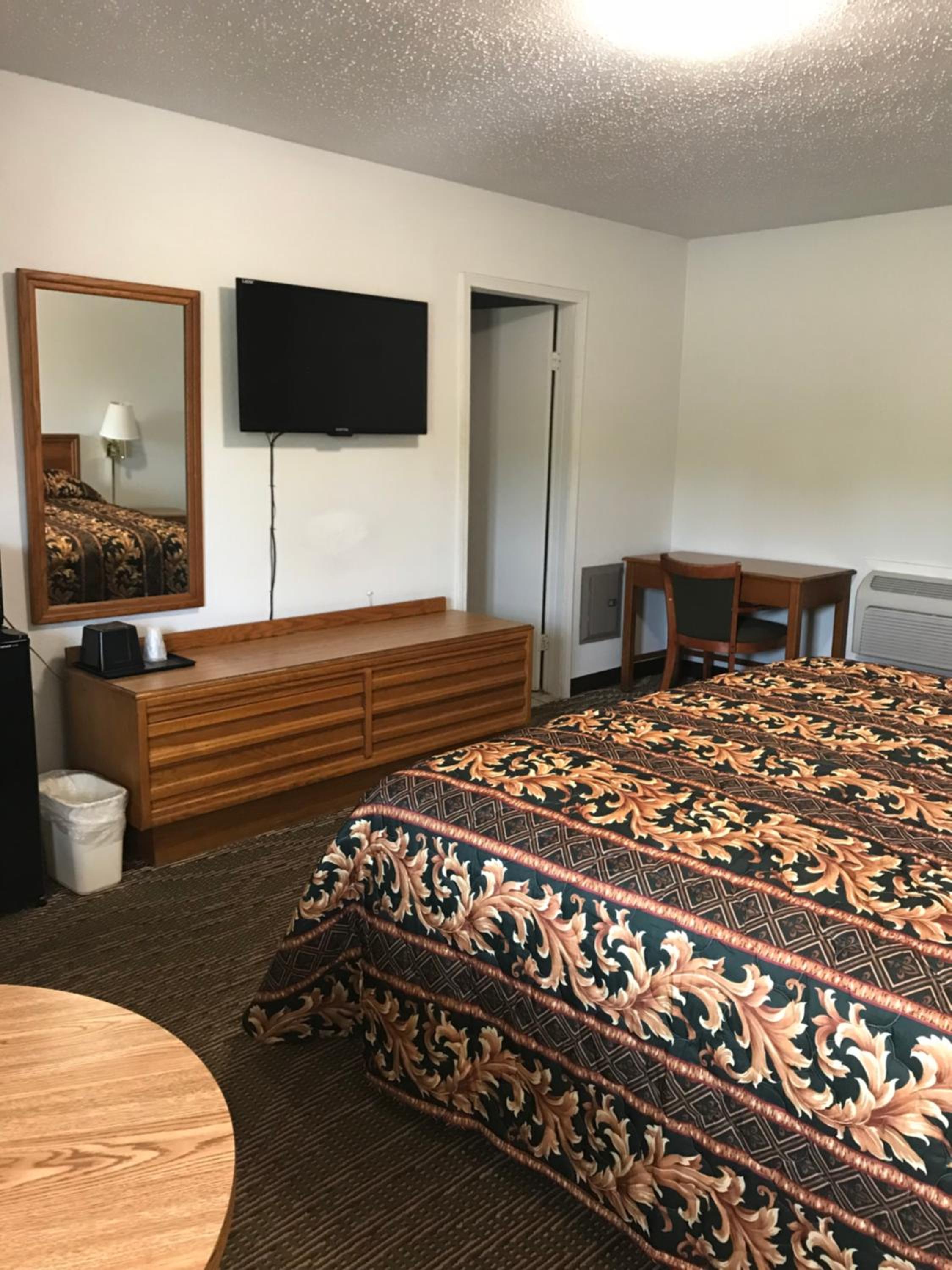Budget Inn view 3