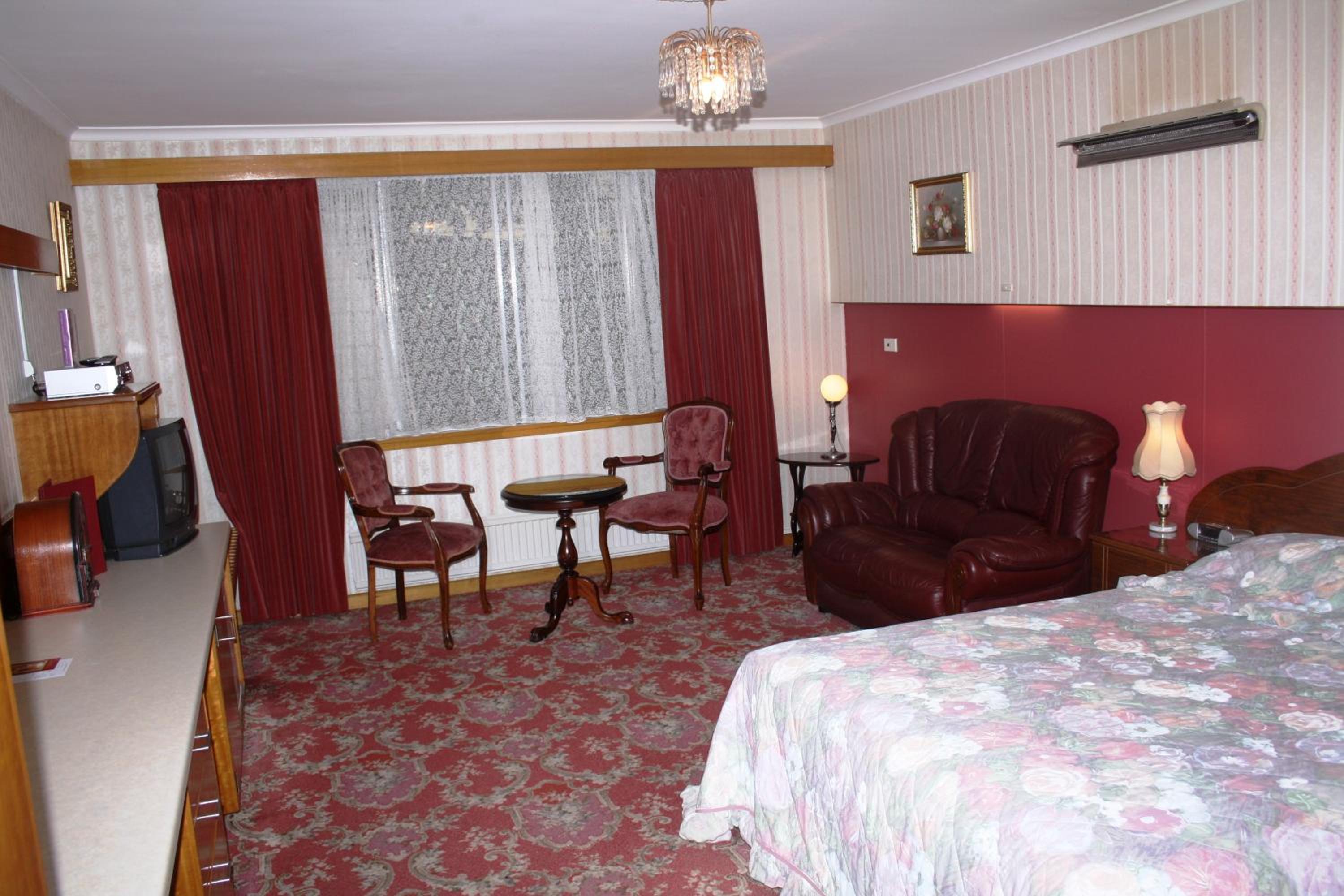 Motel Mayfair on Cavell