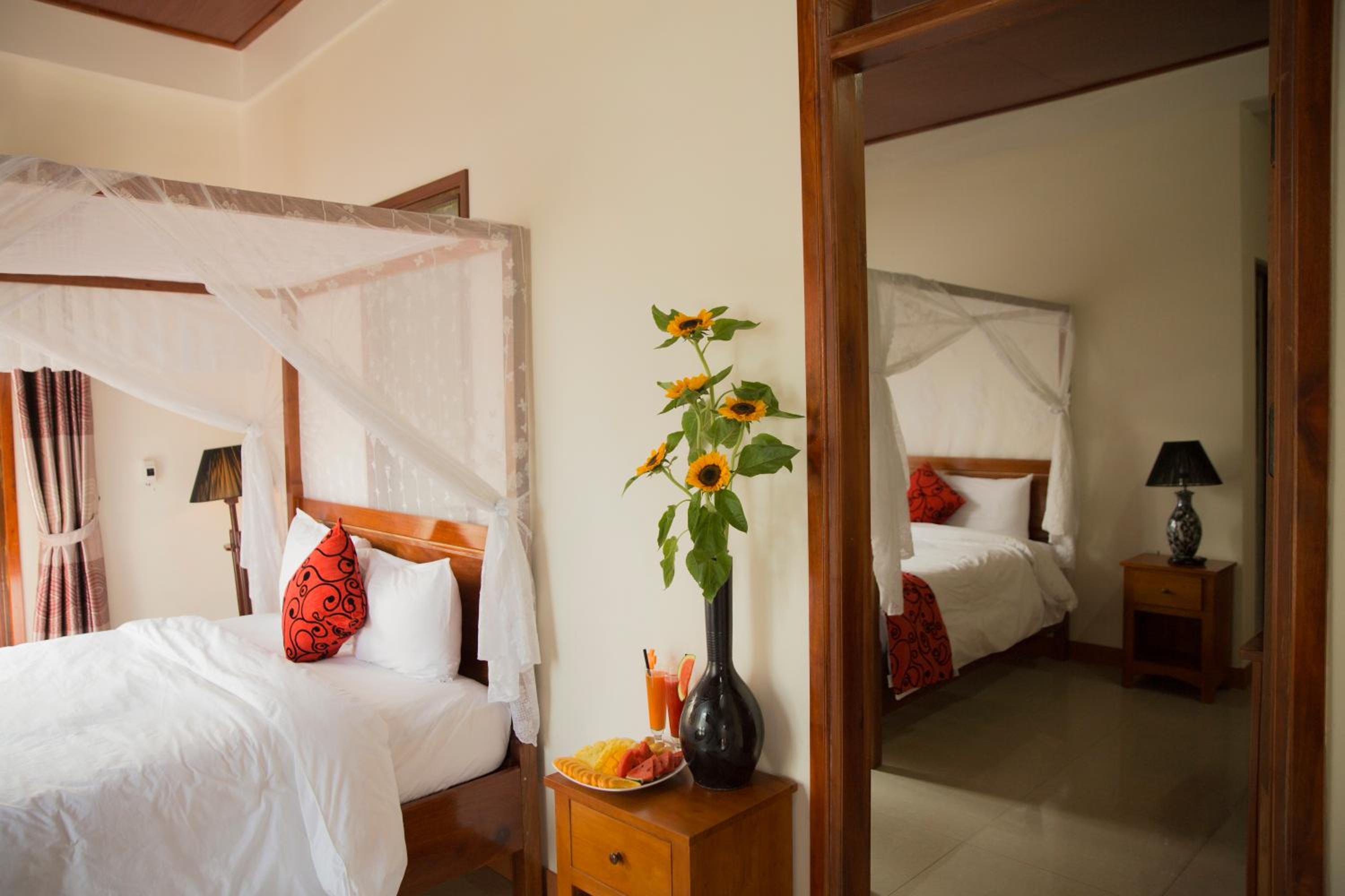 Phong Nha Lake House Resort