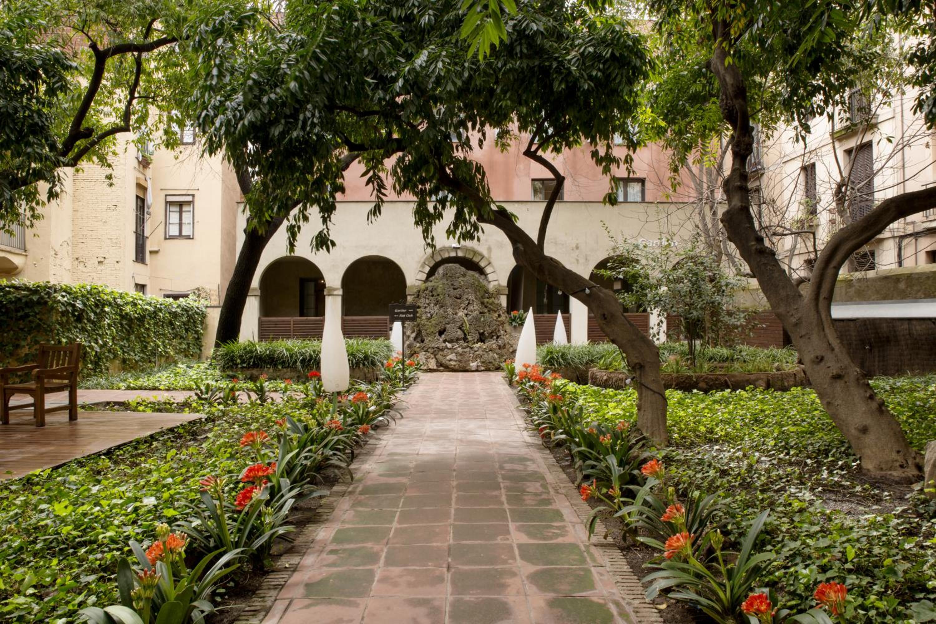 Petit Palace Boquería Garden
