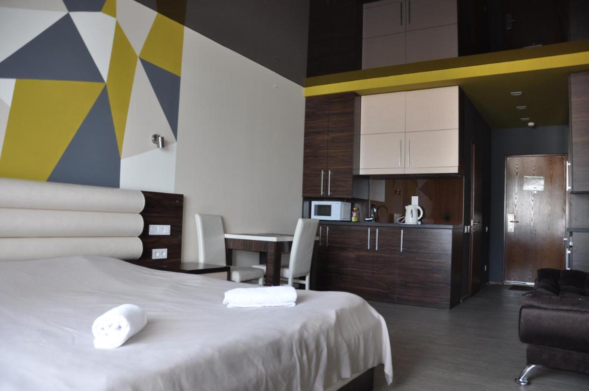 White Sail Apartments view 4