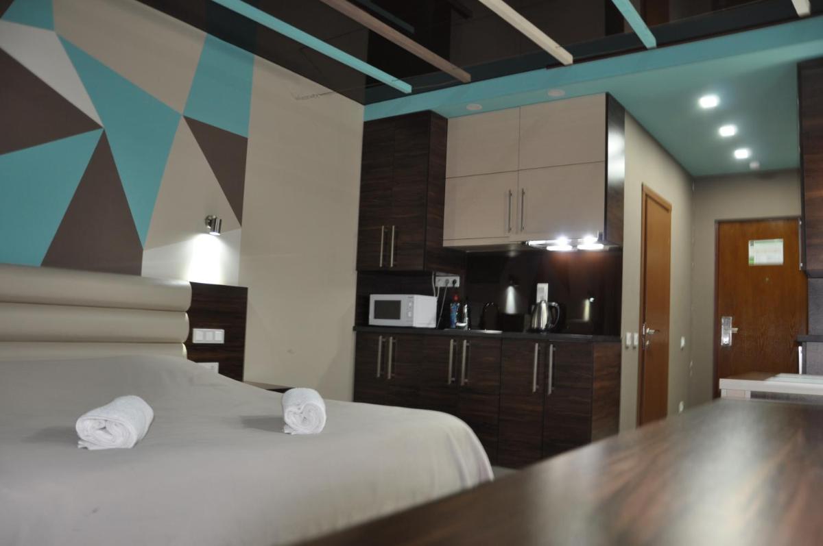 White Sail Apartments view 3