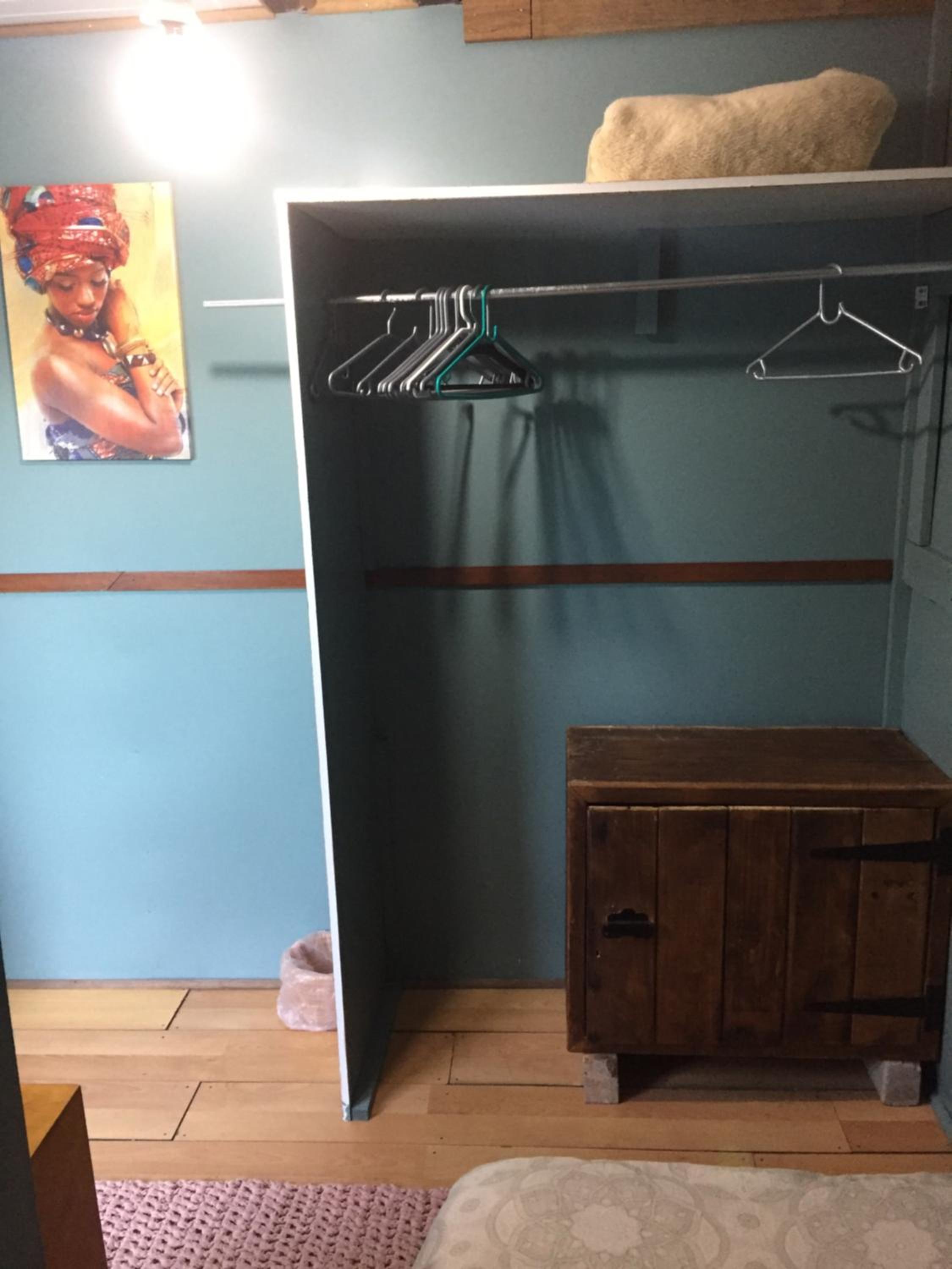 Leo's Den