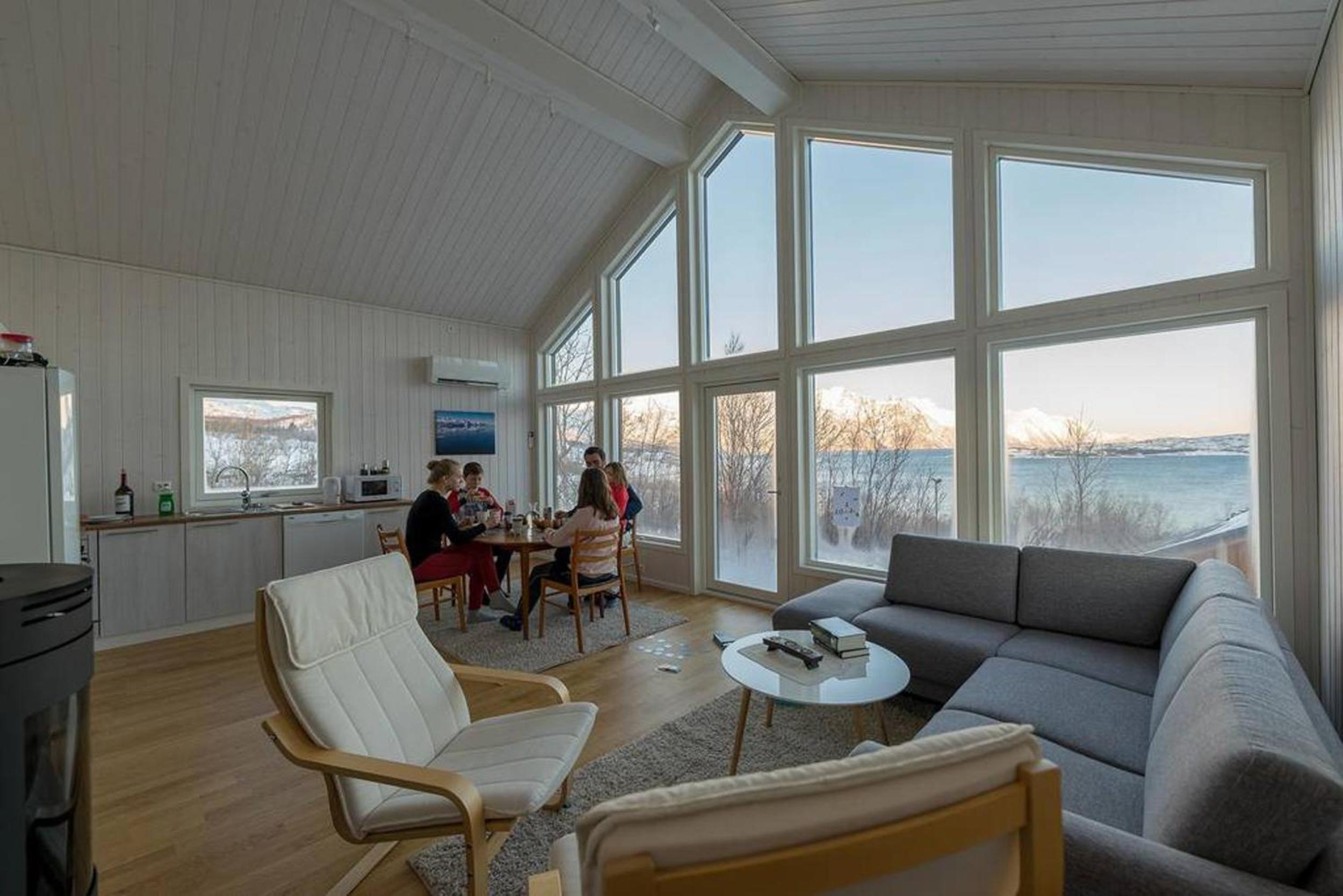 Aurora View Cabin