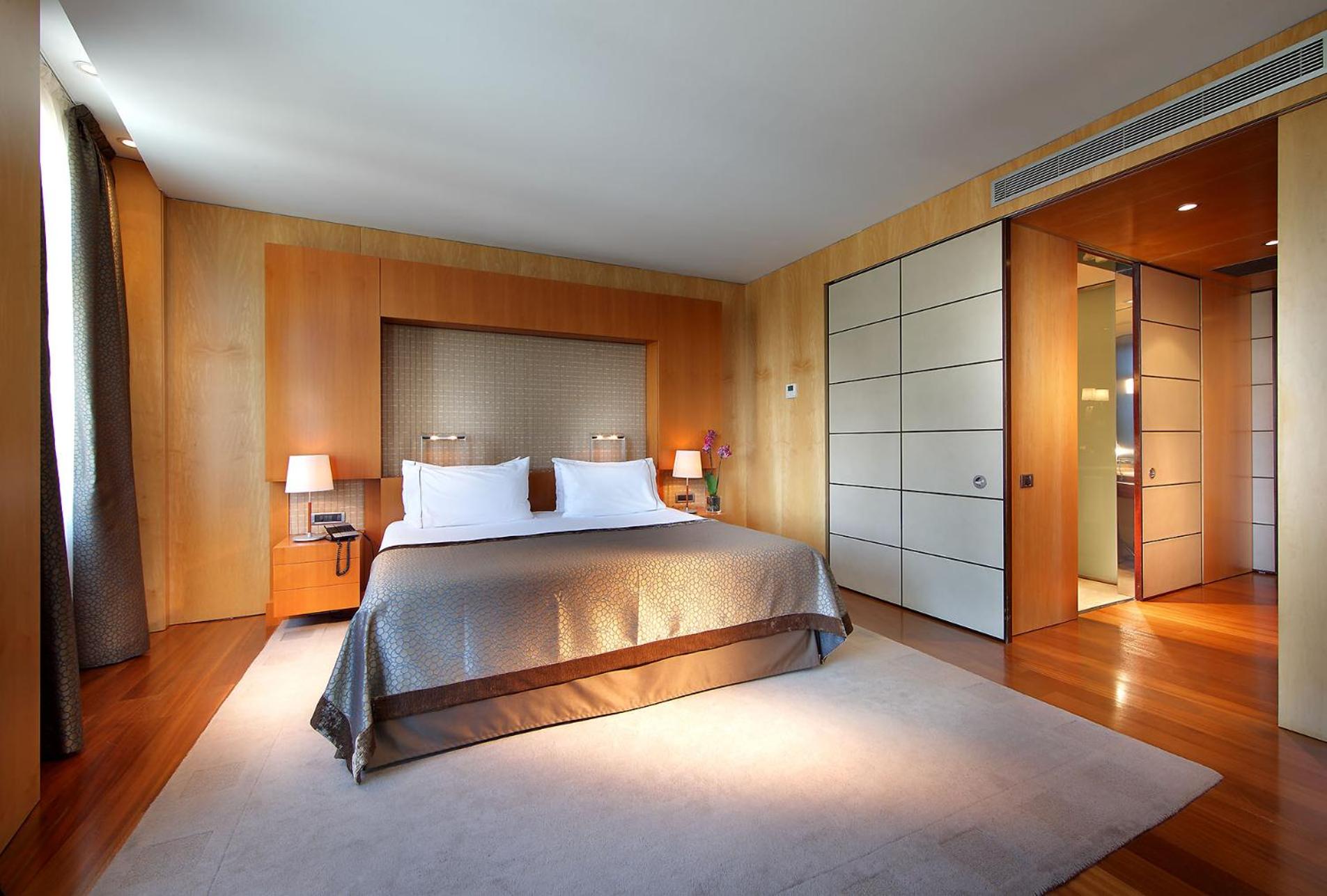 Eurostars Grand Marina 13