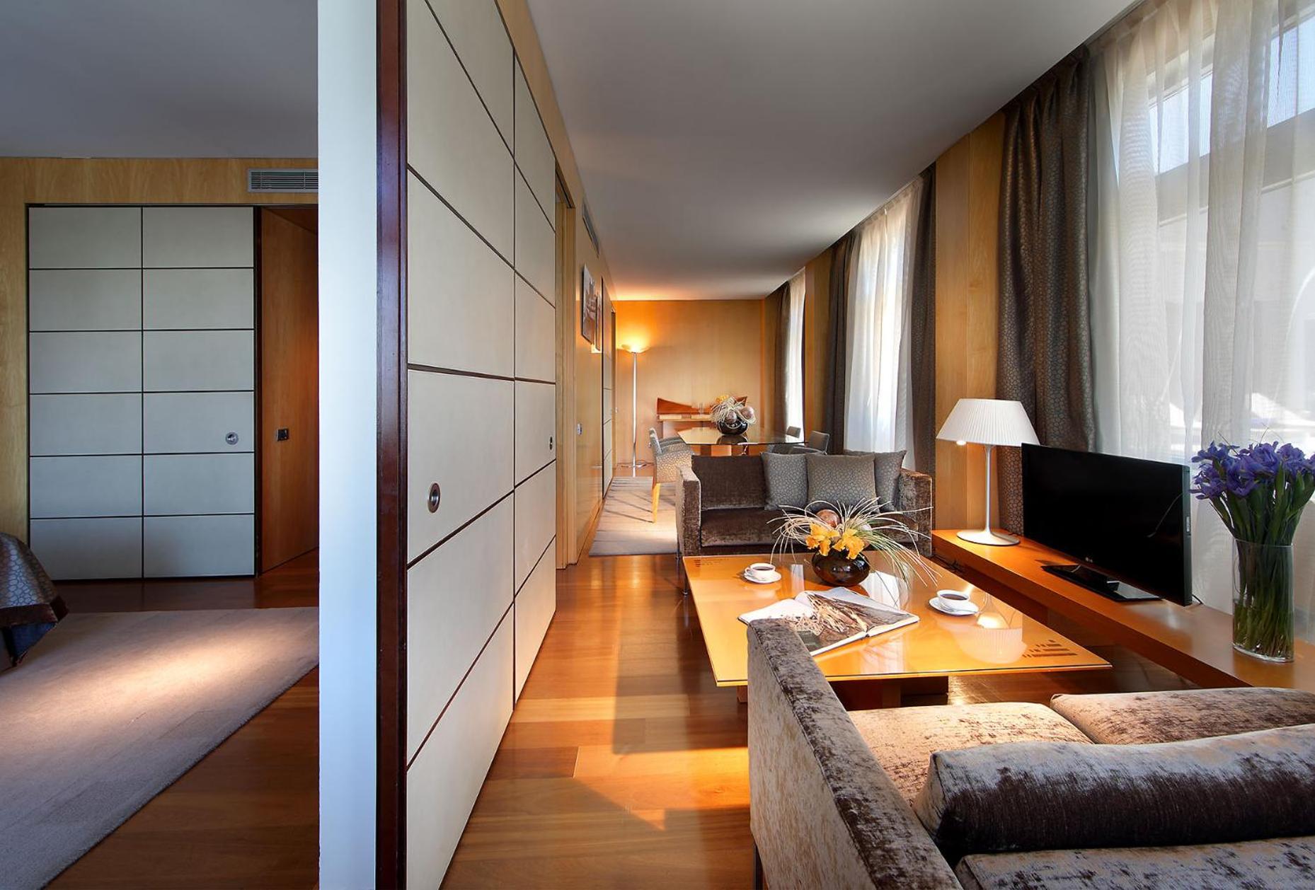 Eurostars Grand Marina 51