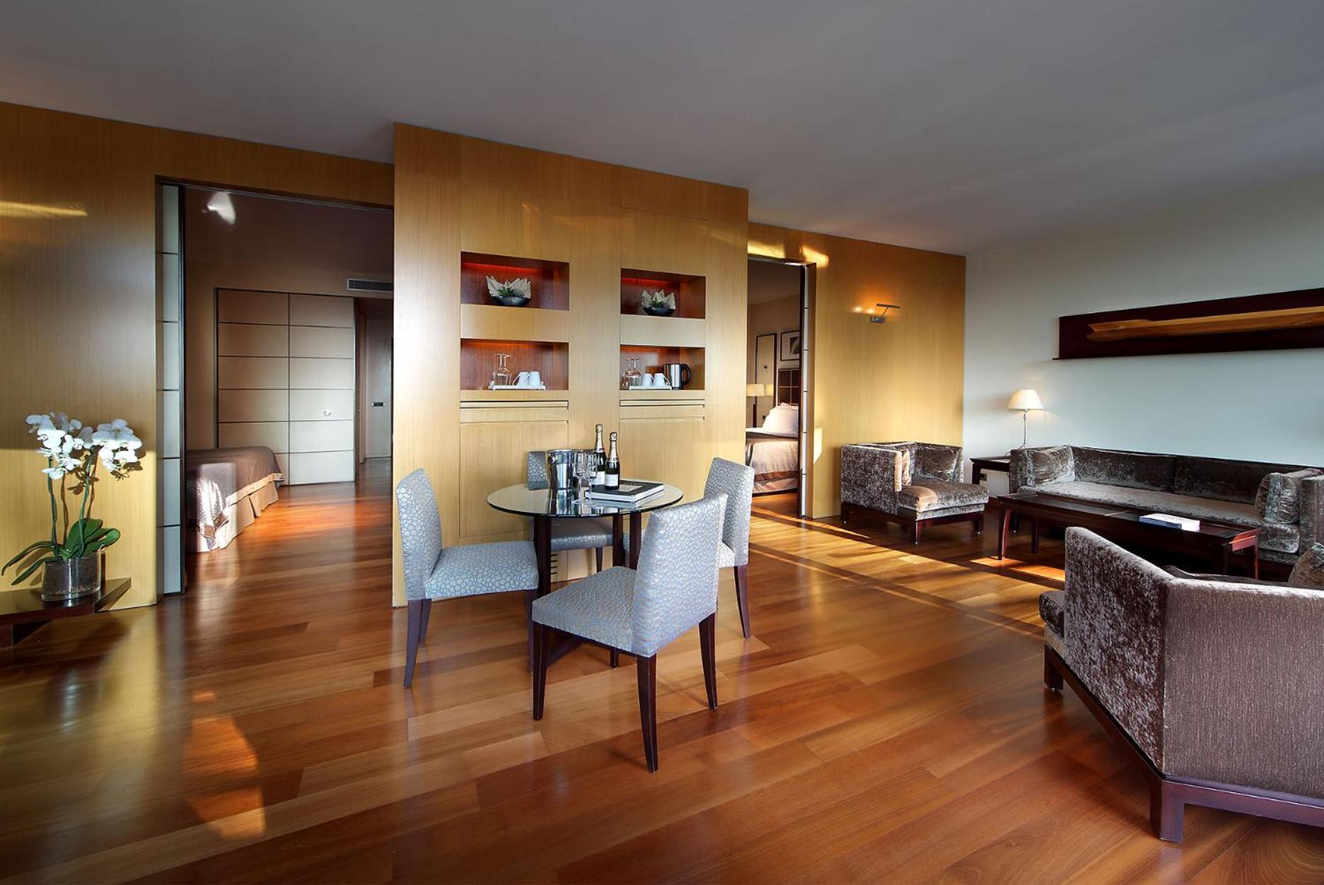 Eurostars Grand Marina 23