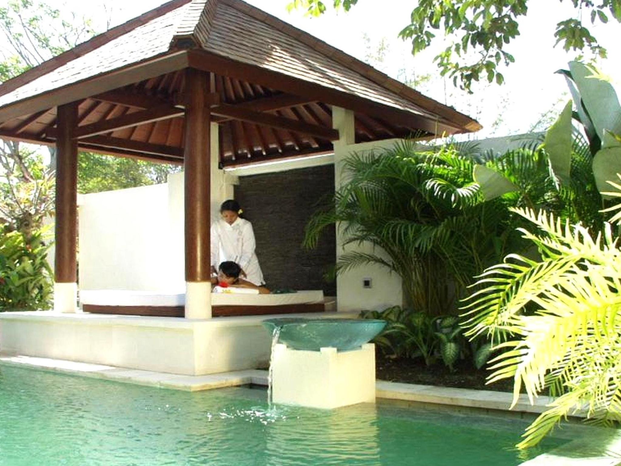 Nike Villas