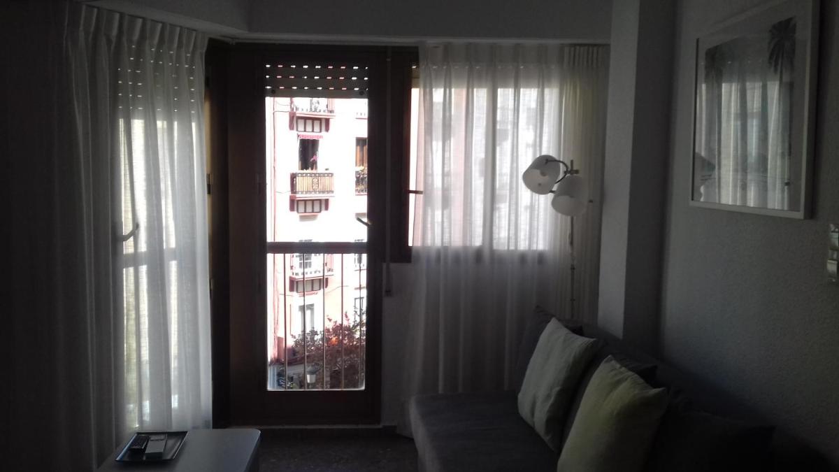 APARTAMENTO CENTRO RUZAFA WiFi PARKING photo 3