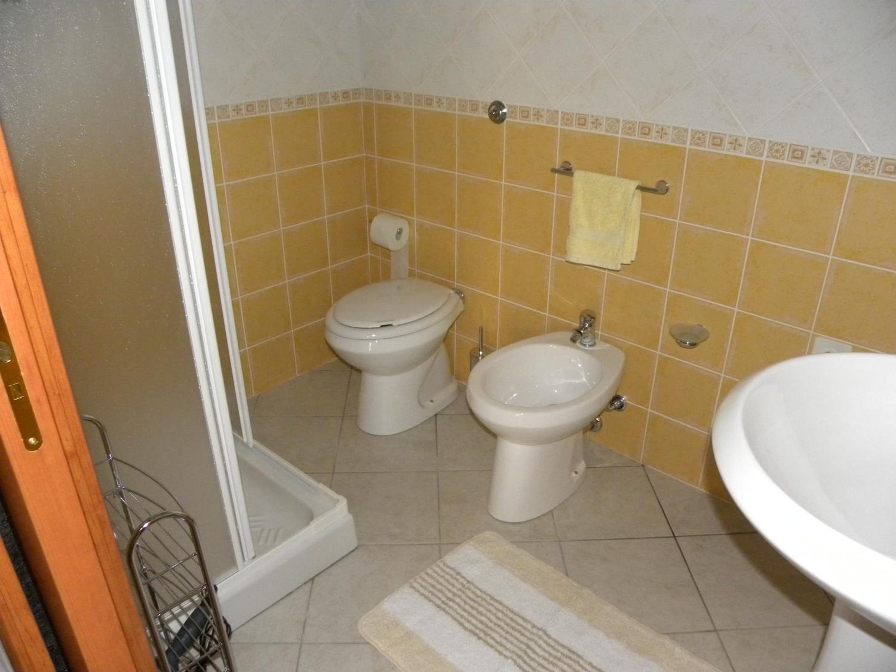 Lovely House en Nebida — bathroom