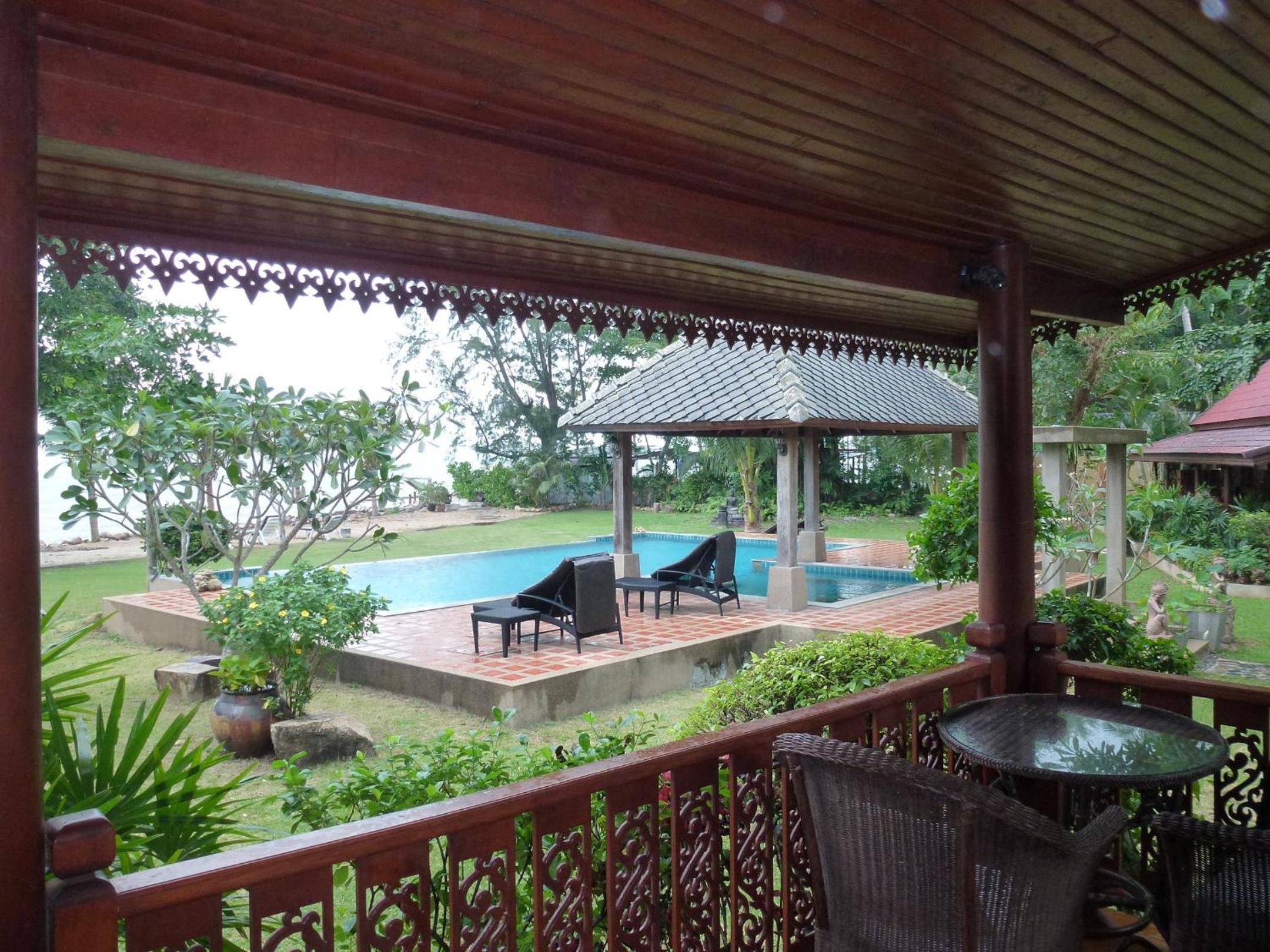 Baan Laem Noi Villa's
