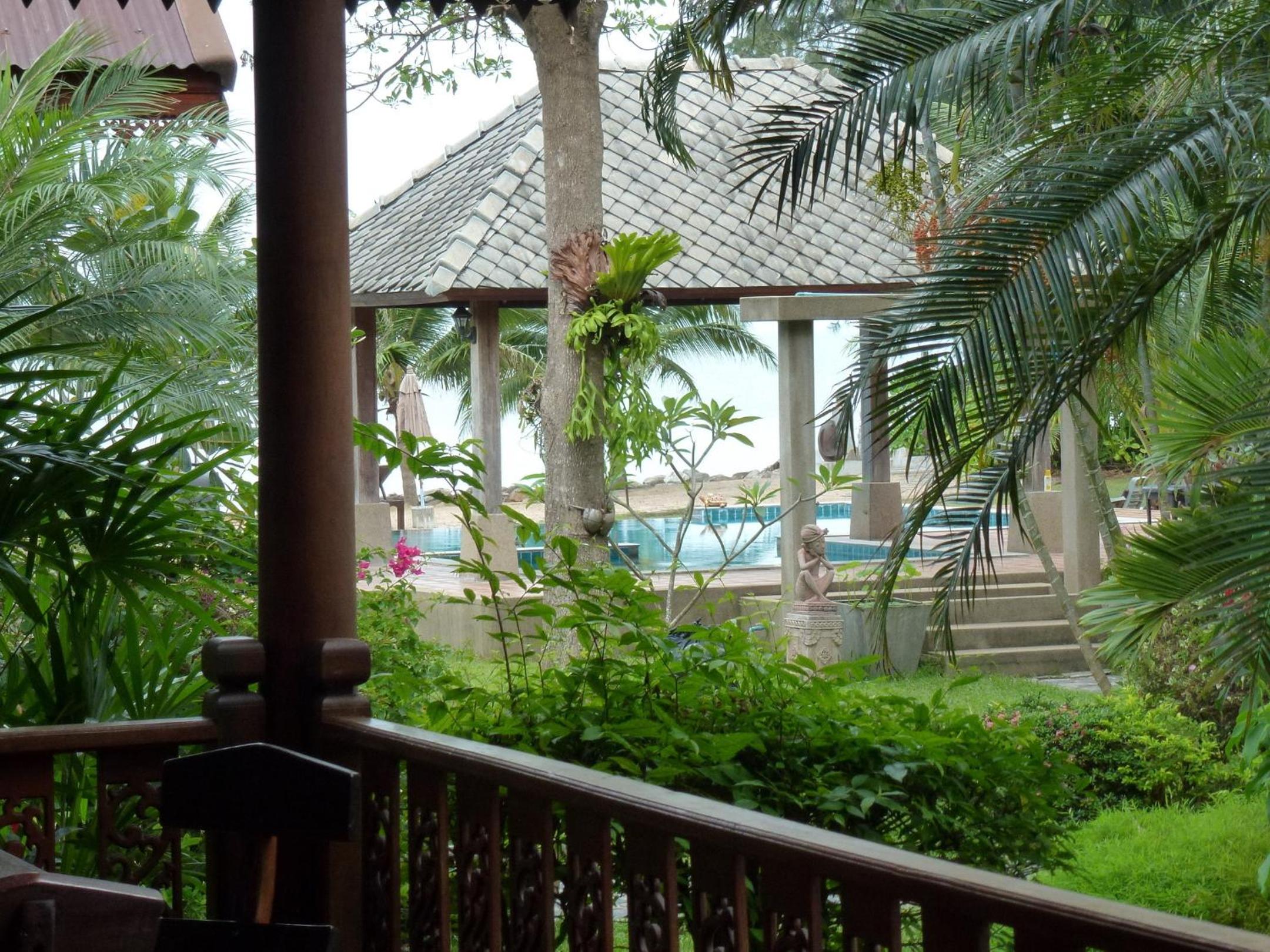 Baan Laem Noi Villa's