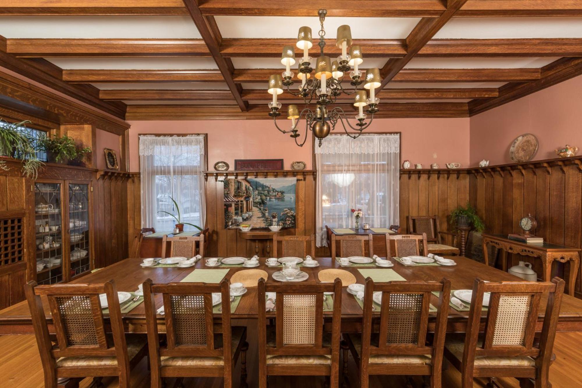 Ringling House Bed & Breakfast