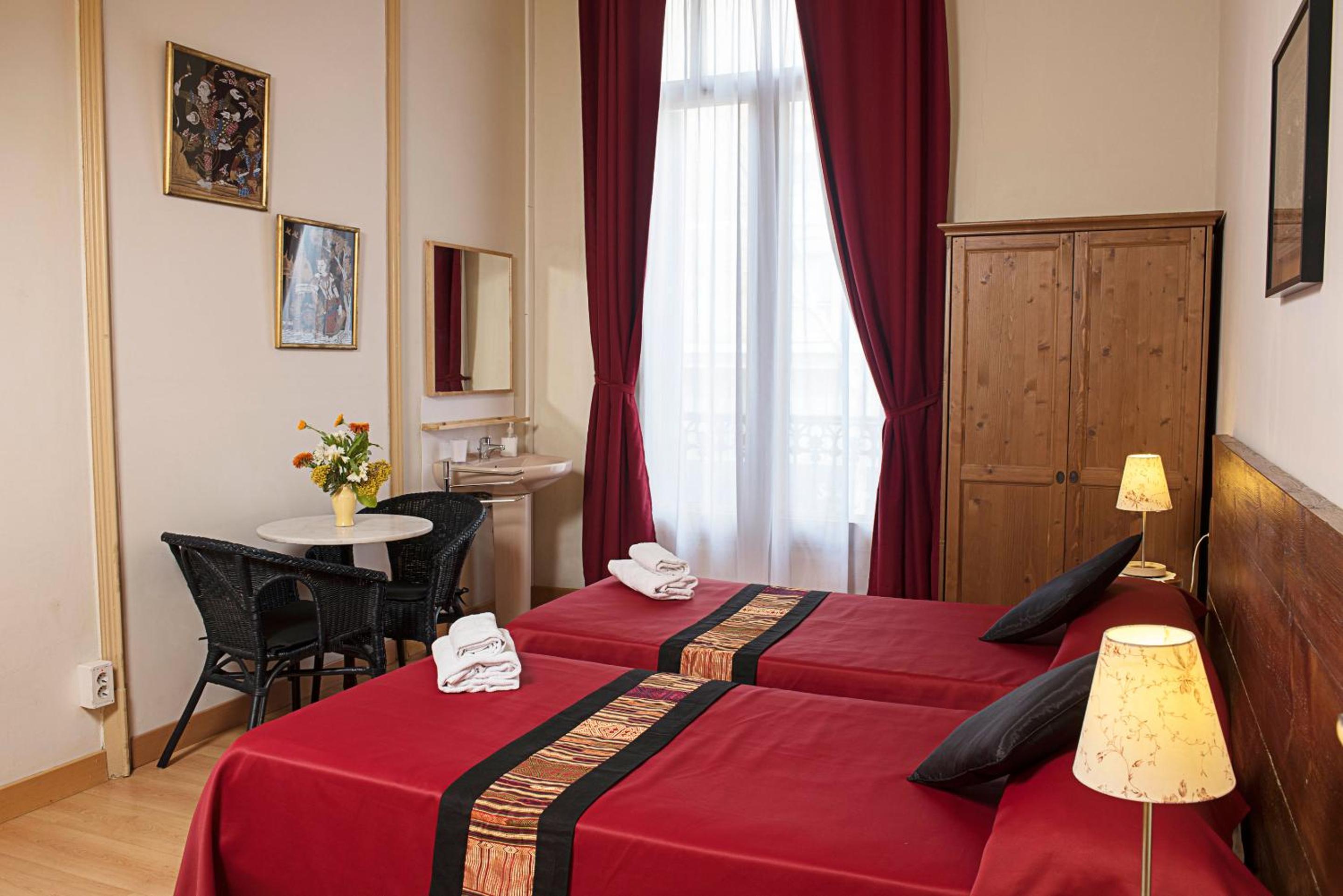 hotel room