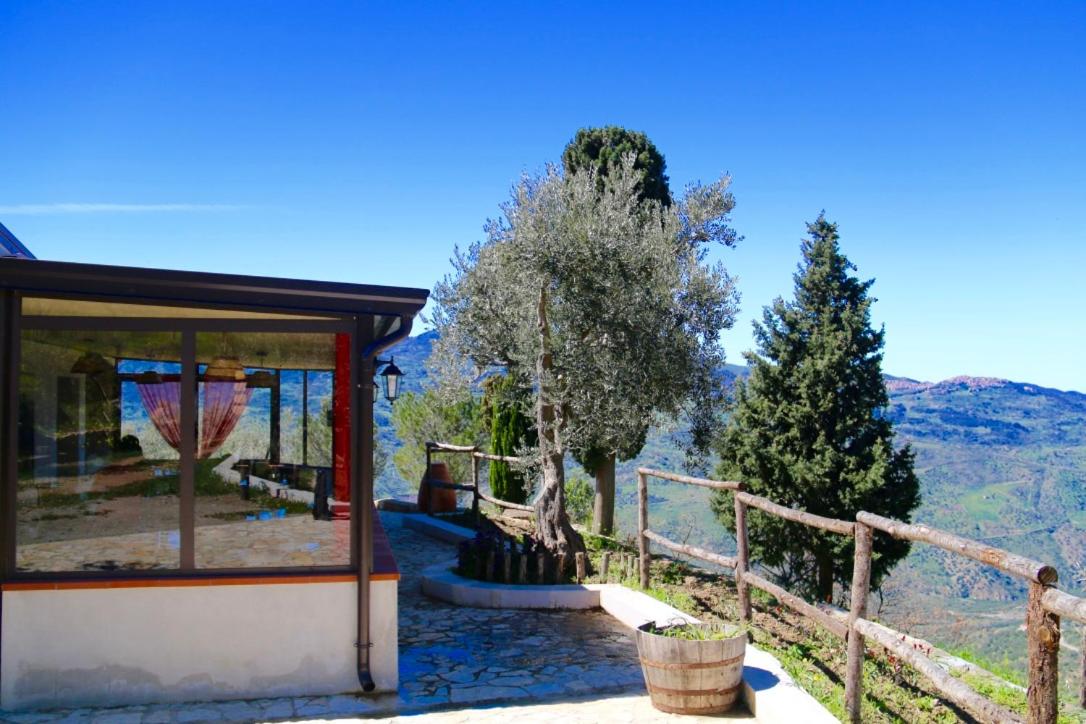 Il Giglio view 3