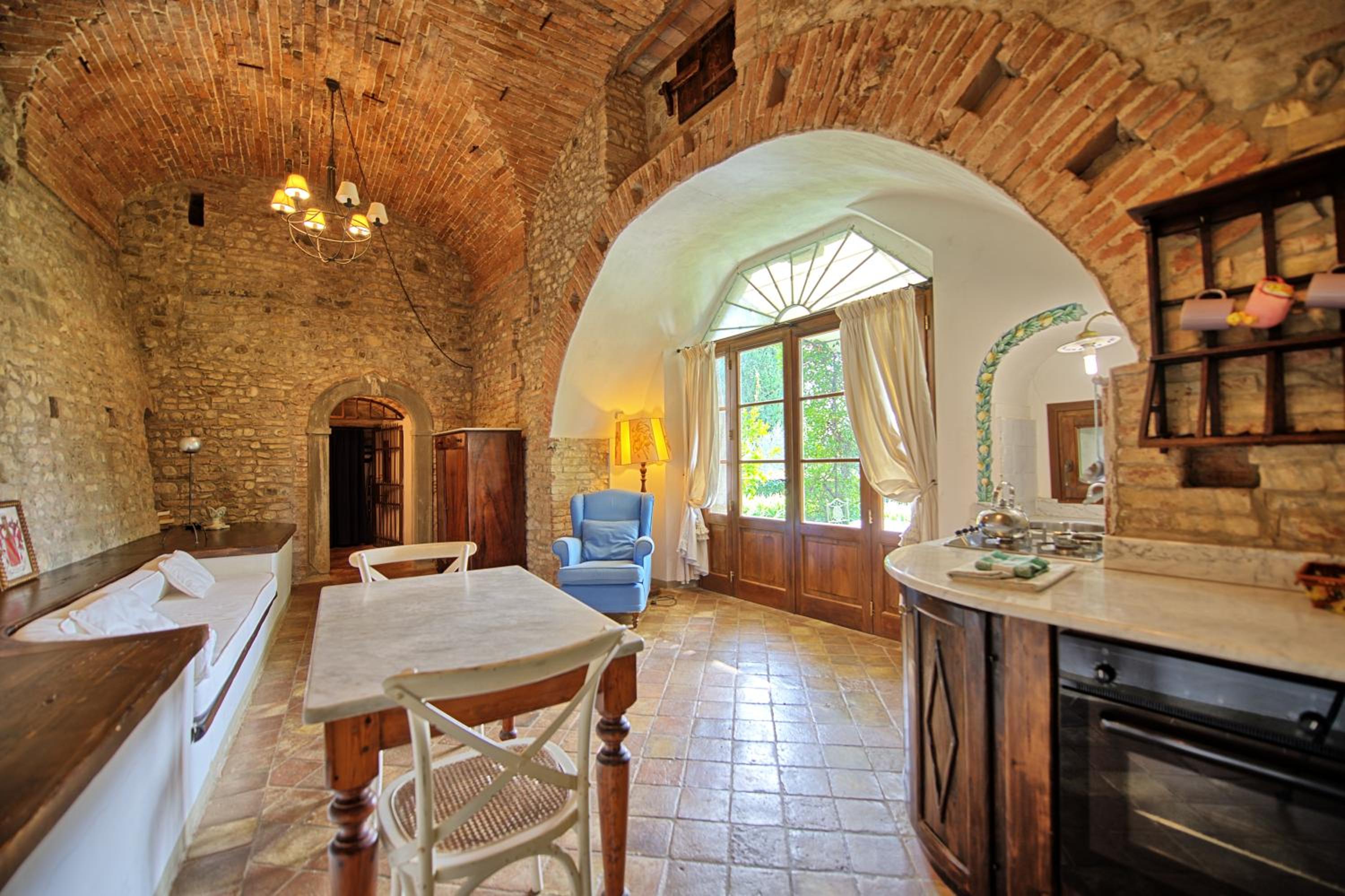 Castello di Montegufoni by PosarelliVillas