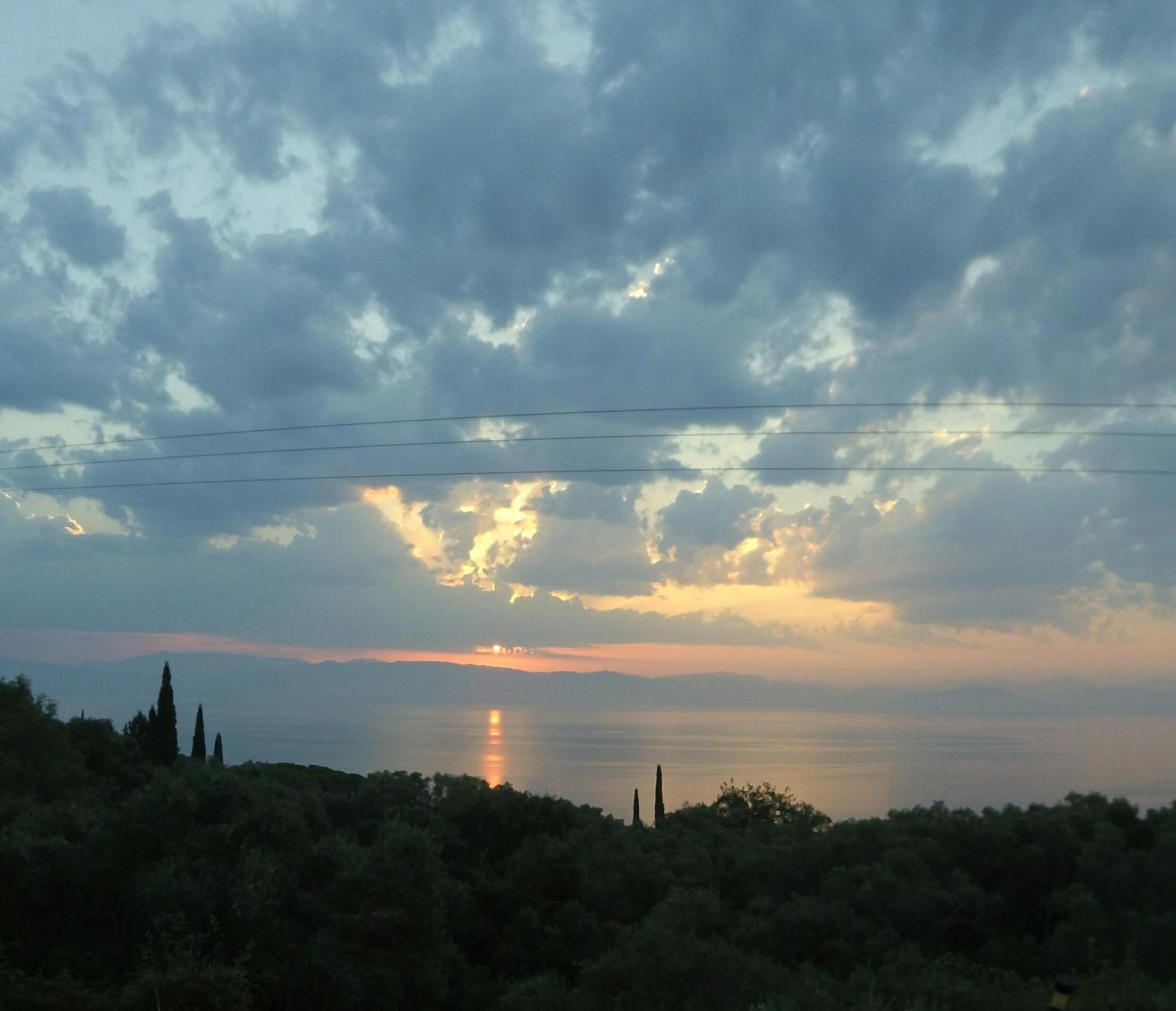 King size bed, Terra relaxa, Vista al mar, near Achilleio view 2