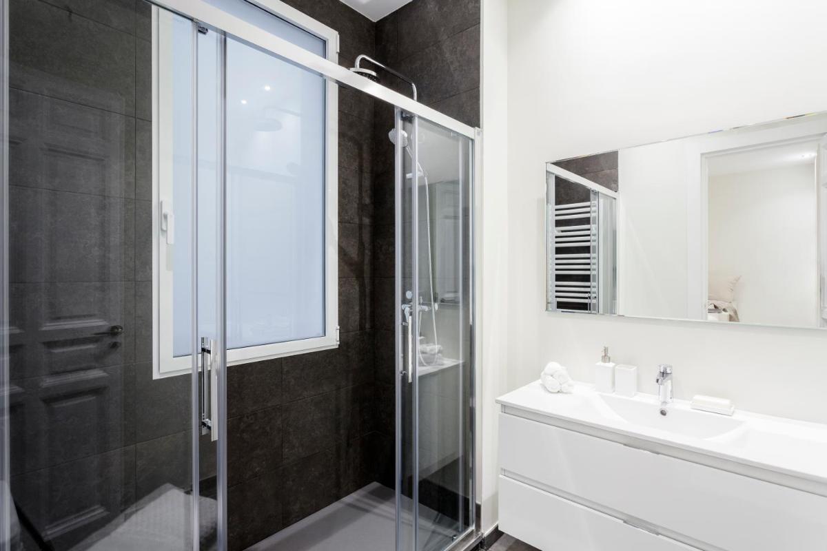 Alcantara Apartment by Flatsweethome