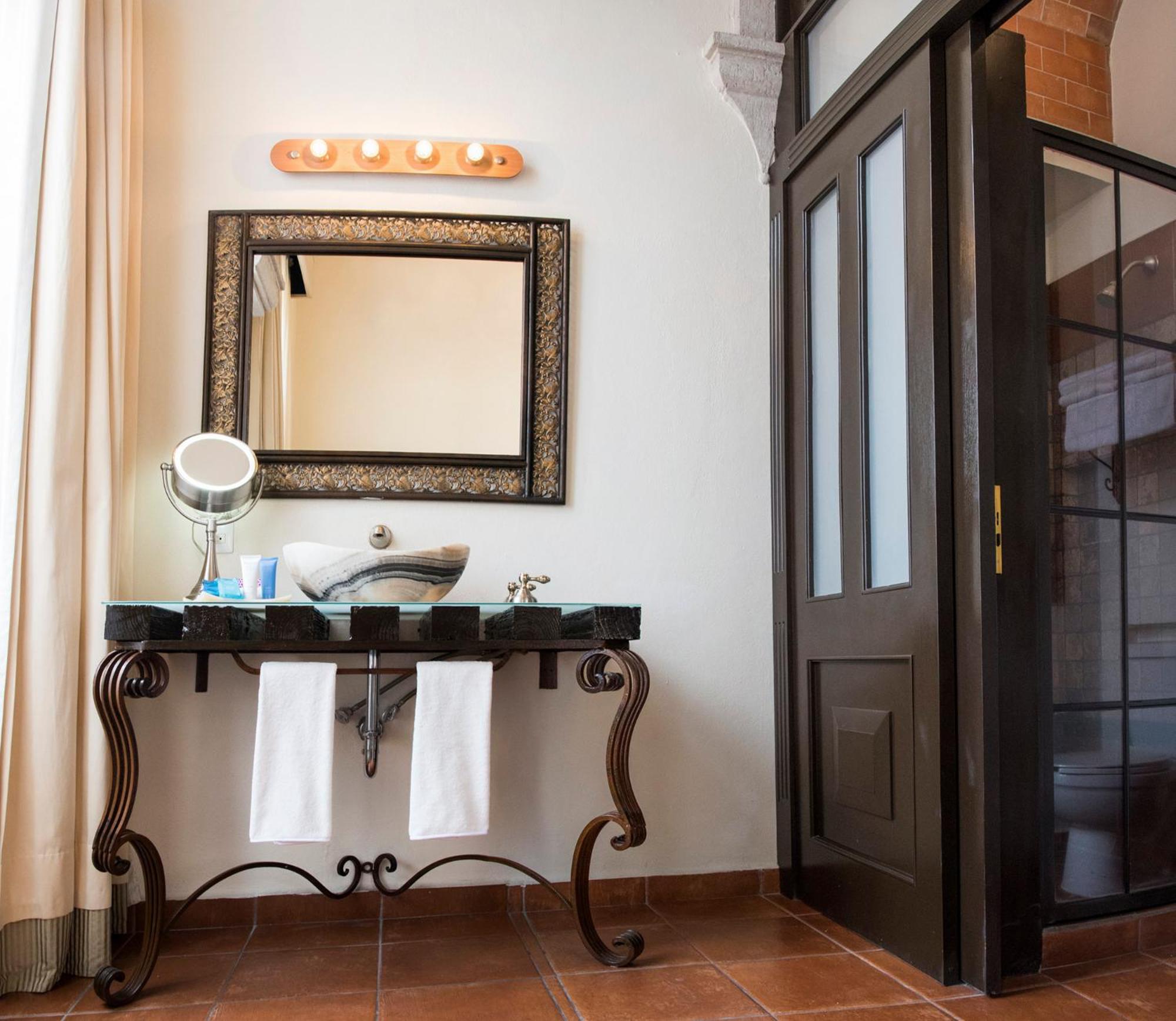 Hotel Herencia By Hosting House - Property Image 61