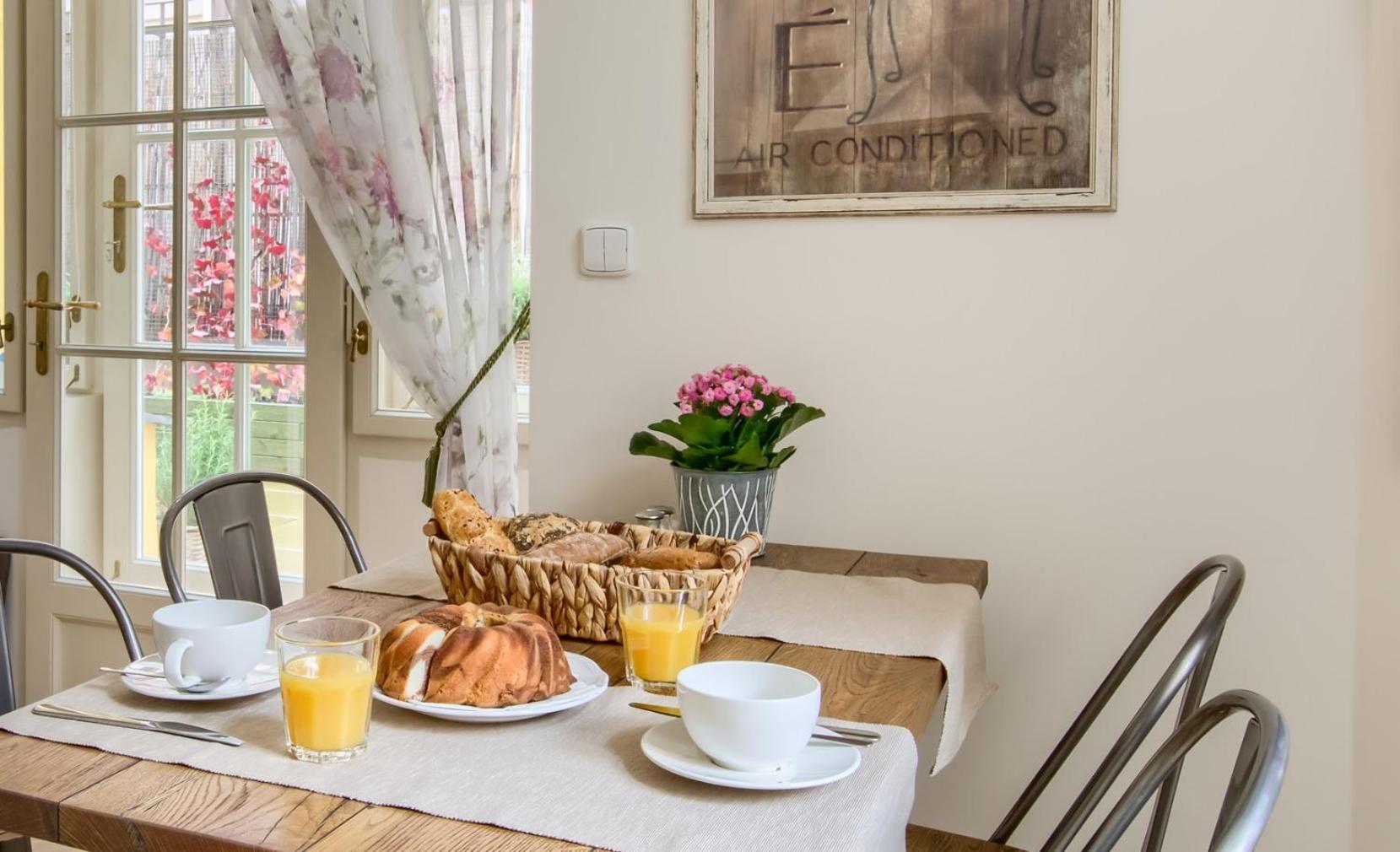 PragueOne Apartment,A/C,Terrace