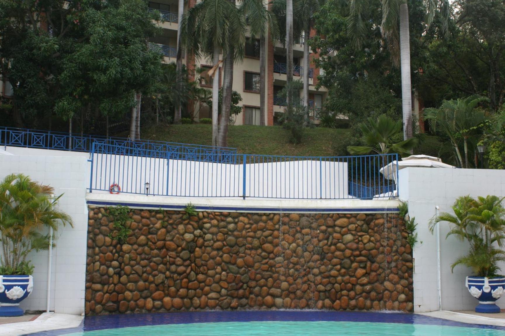 girardot resort apto102