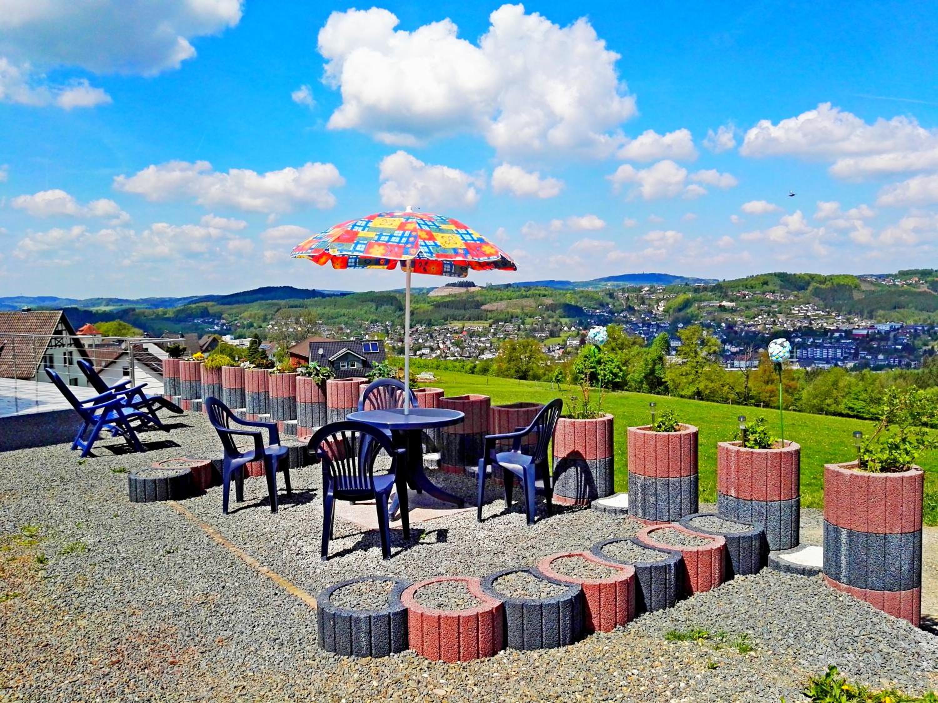 5 Ferienwohnungen nähe Badesee mit Bergblick