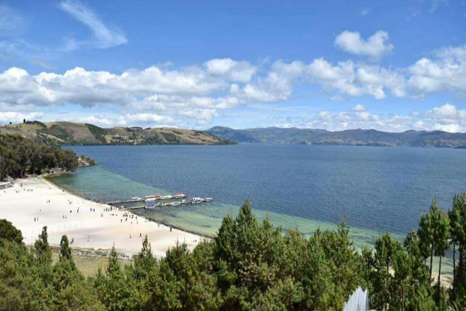 Hospedaje Puerta al Lago