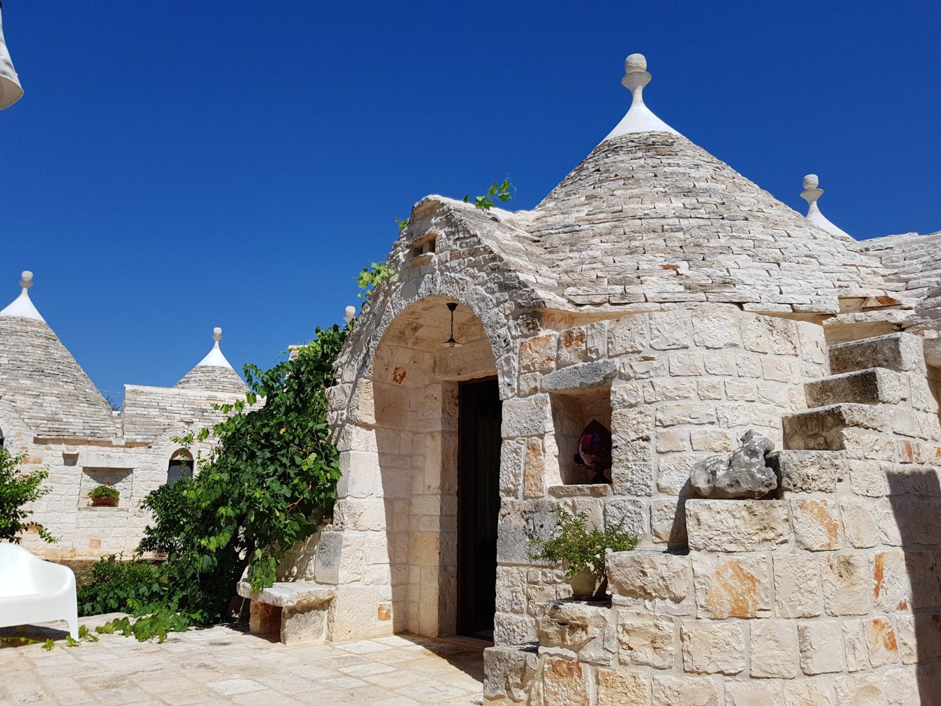 Almapetra Trulli Resort