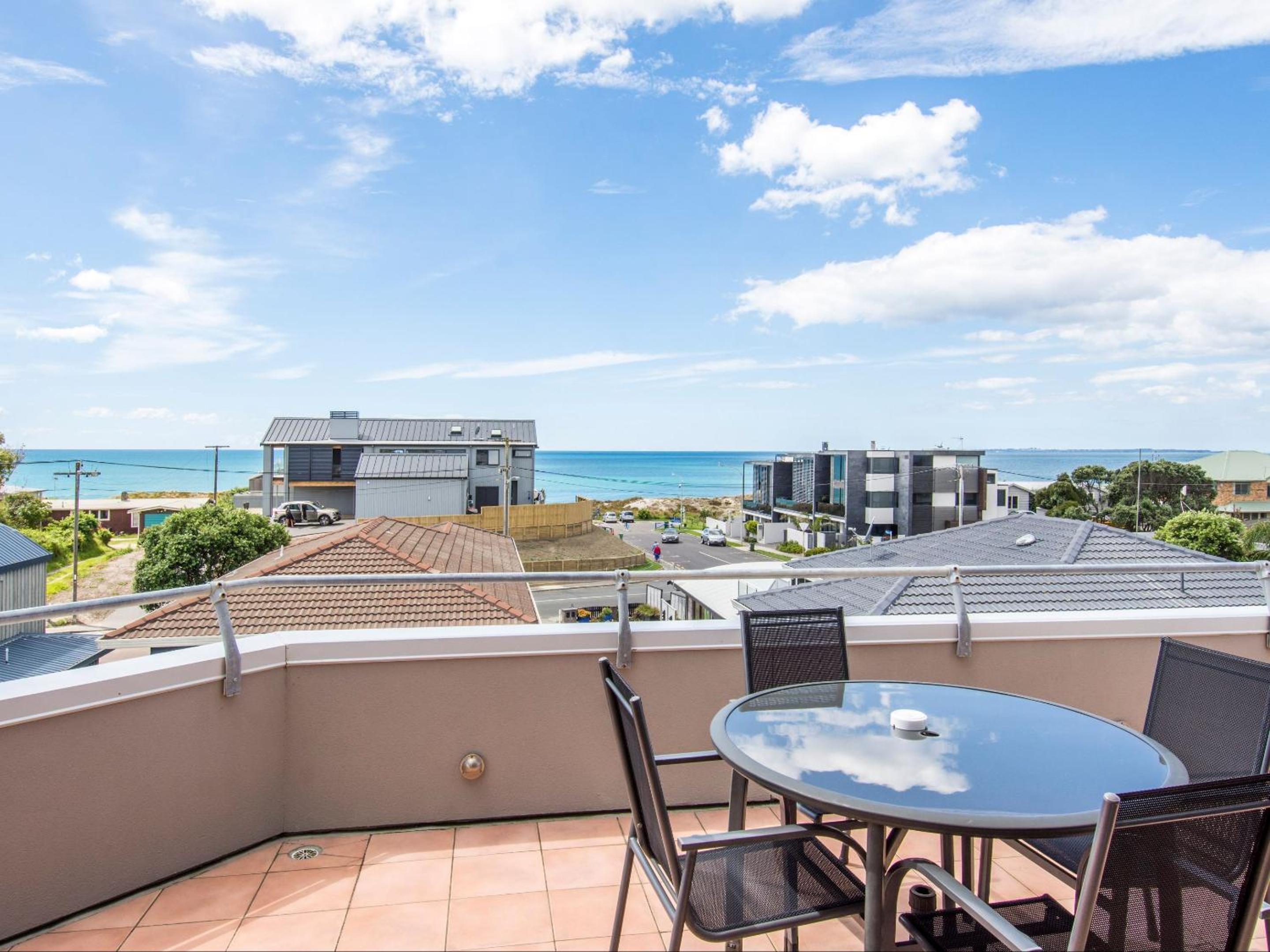 Boatshed Motel Apartments view 4