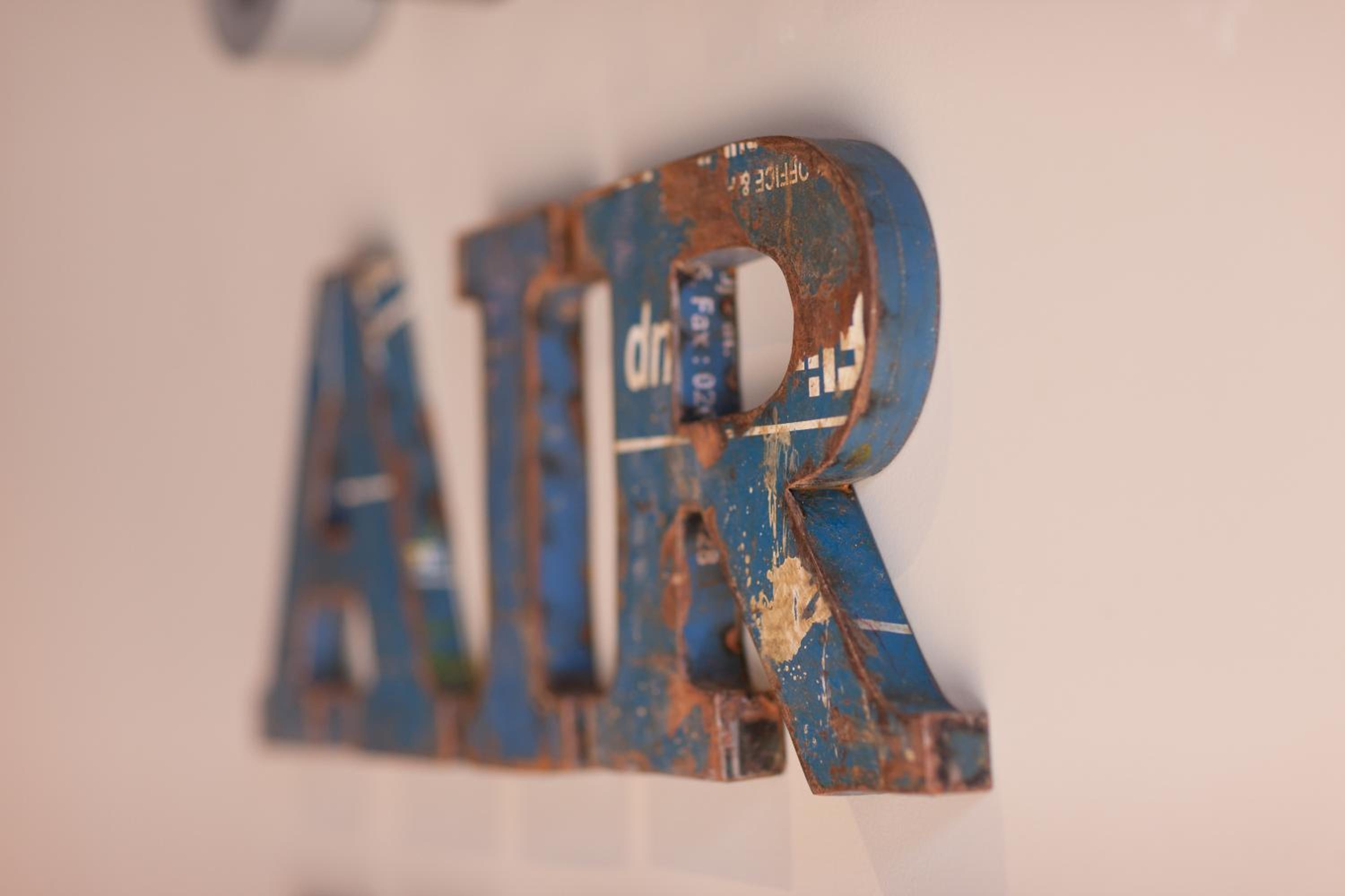 Airhostel Barcelona Airport 24h